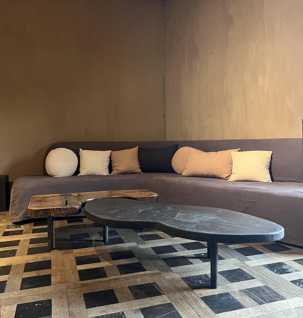 https://a.1stdibscdn.com/slipcover-sofa-tristan-custom-made-for-sale-picture-6/f_20233/f_370502021699733931465/IMG_5431_master.JPG