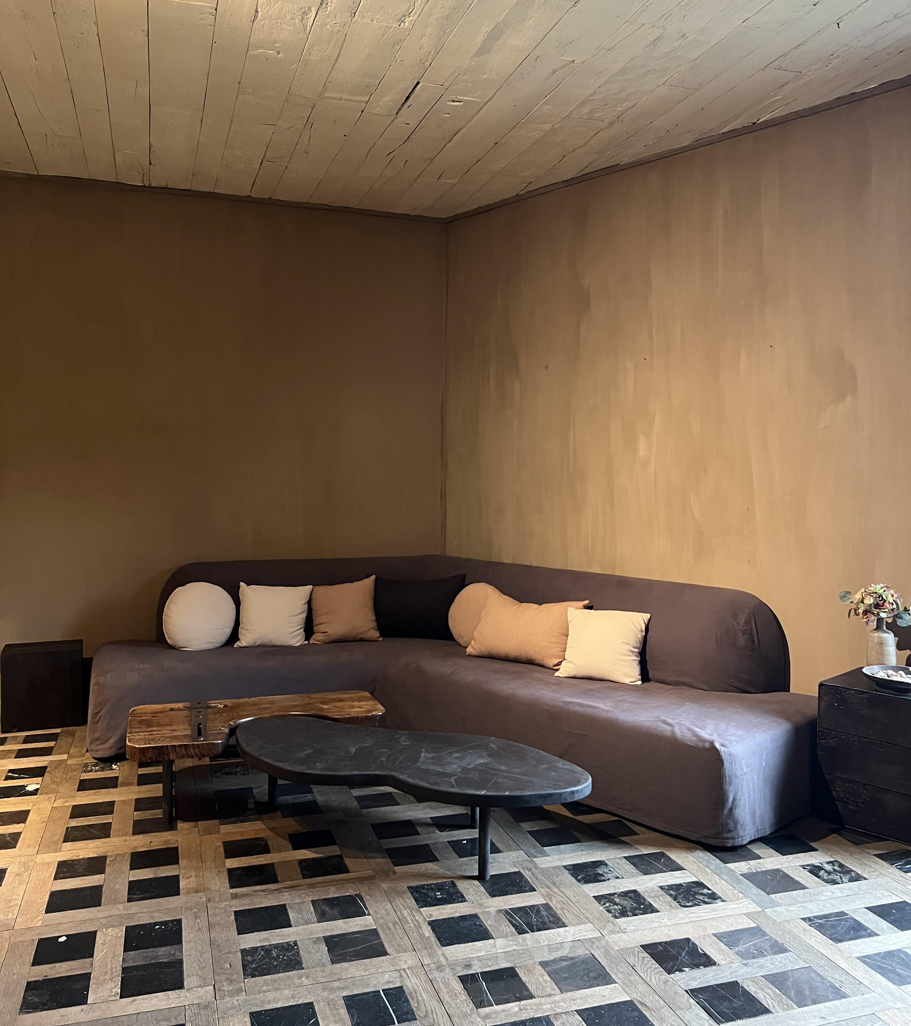 https://a.1stdibscdn.com/slipcover-sofa-tristan-custom-made-for-sale-picture-13/f_20233/f_370502021699733935023/IMG_5466_master.JPG