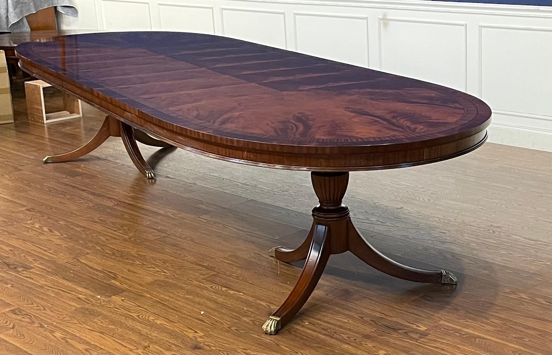 https://a.1stdibscdn.com/oval-mahogany-dining-table-by-leighton-hall-showroom-sample-for-sale-picture-14/f_44162/f_437712421740361296959/IMG_5665_master.jpeg