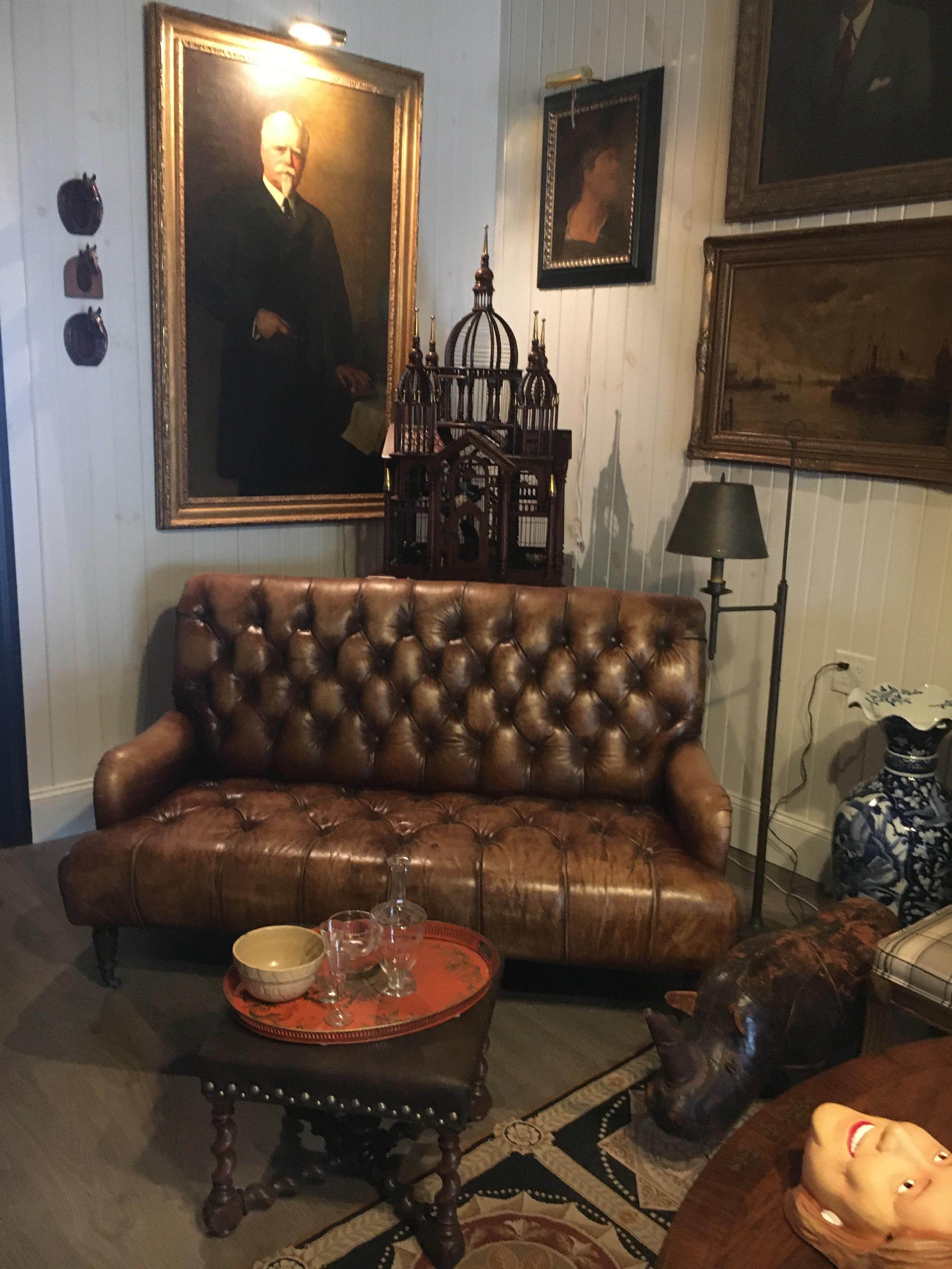 https://a.1stdibscdn.com/one-pair-of-two-seat-chesterfield-sofas-great-scale-for-comfort-great-patina-for-sale-picture-11/f_8199/f_217254521607460979528/IMG_5669_1__master.jpg