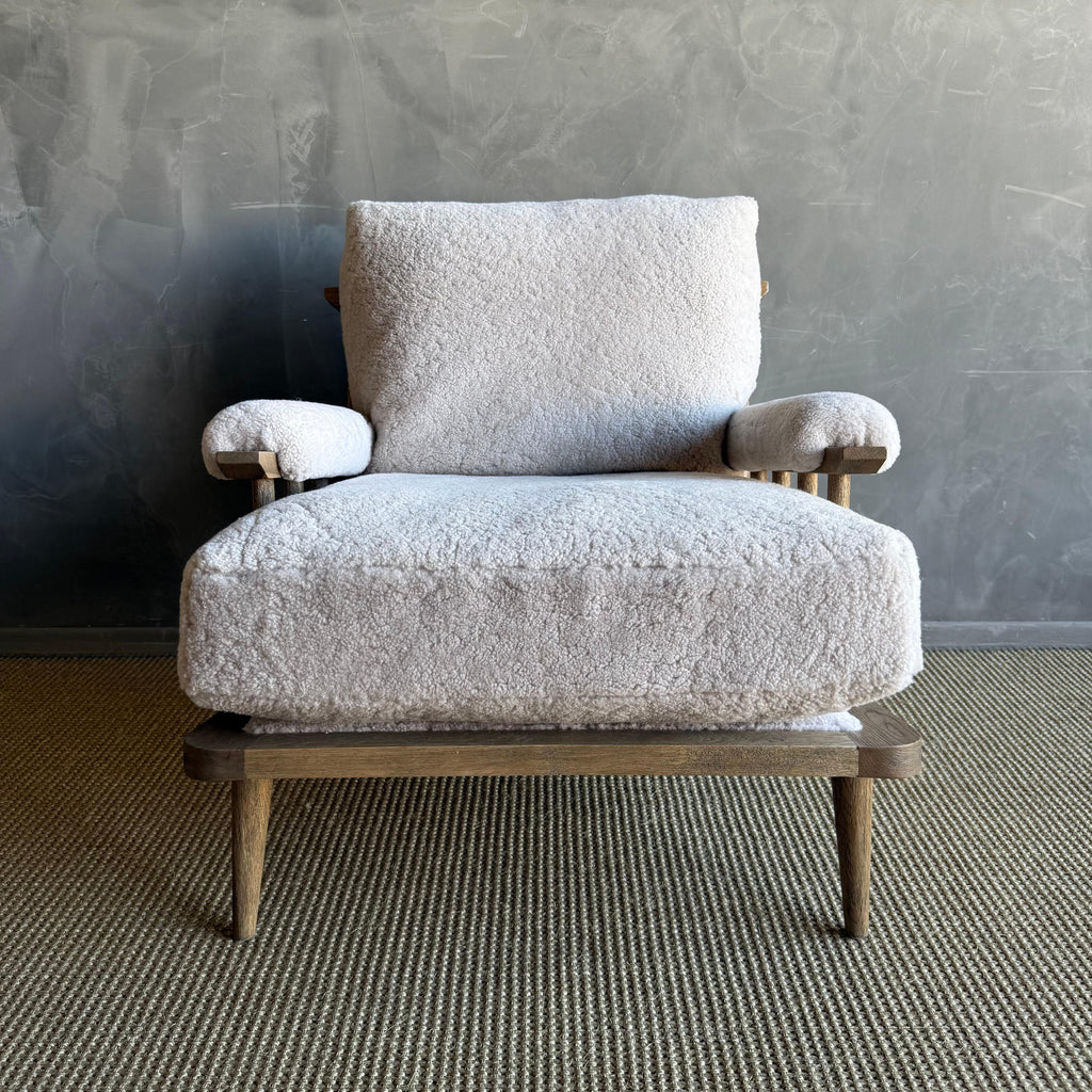 https://a.1stdibscdn.com/frances-white-oak-chair-upholstered-in-100-genuine-sheepskin-for-sale-picture-3/f_18223/f_492177521773434725672/IMG_5695_master.jpeg