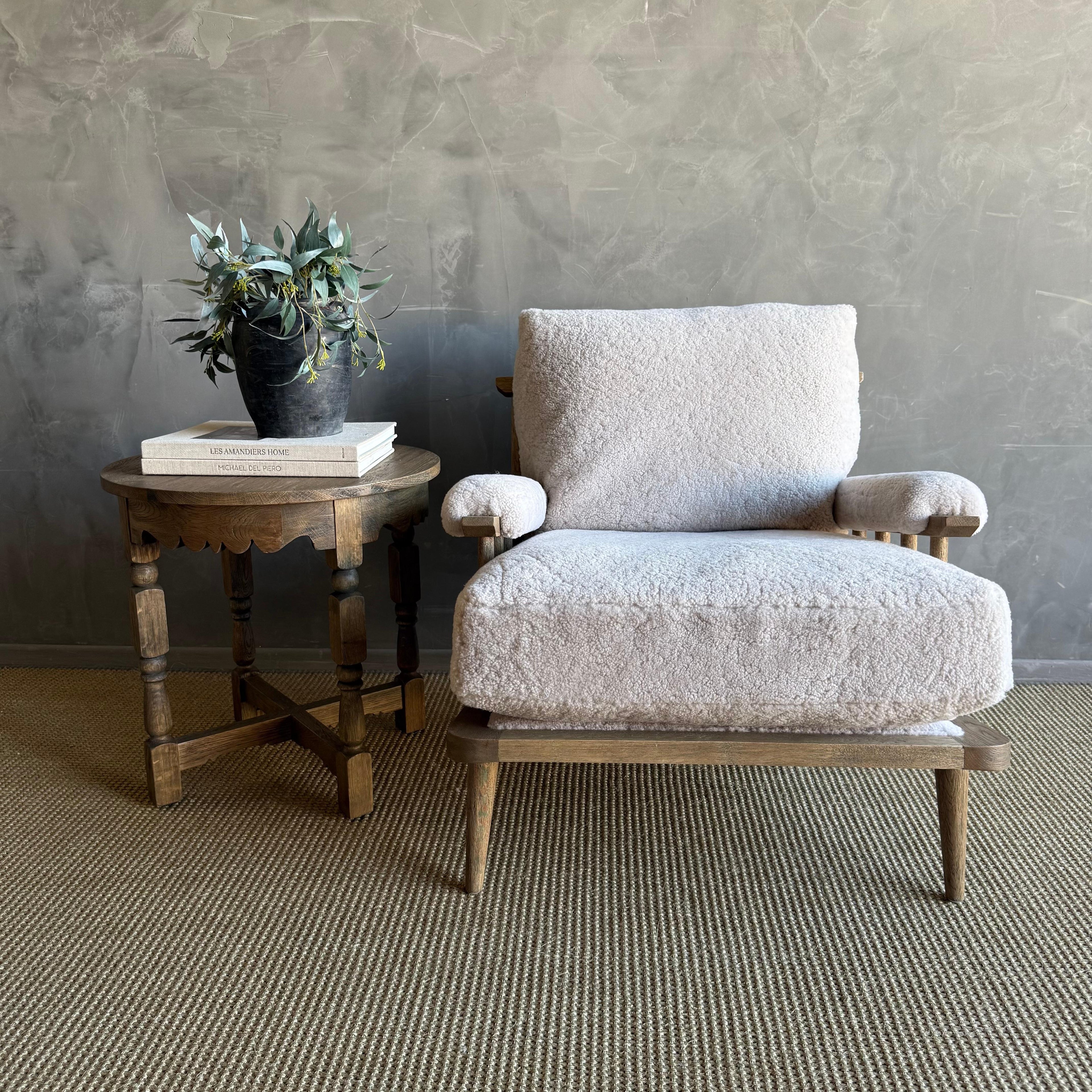 https://a.1stdibscdn.com/frances-white-oak-chair-upholstered-in-100-genuine-sheepskin-for-sale-picture-12/f_18223/f_492177521773434741123/IMG_5704_master.jpeg