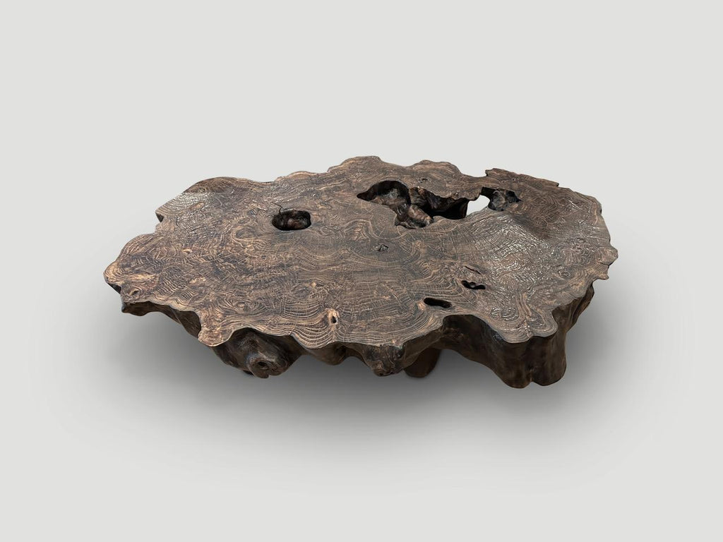 https://a.1stdibscdn.com/andrianna-shamaris-organic-lightly-charred-teak-wood-coffee-table-for-sale-picture-4/f_10806/f_335703321680191293635/IMG_5719_master.jpeg
