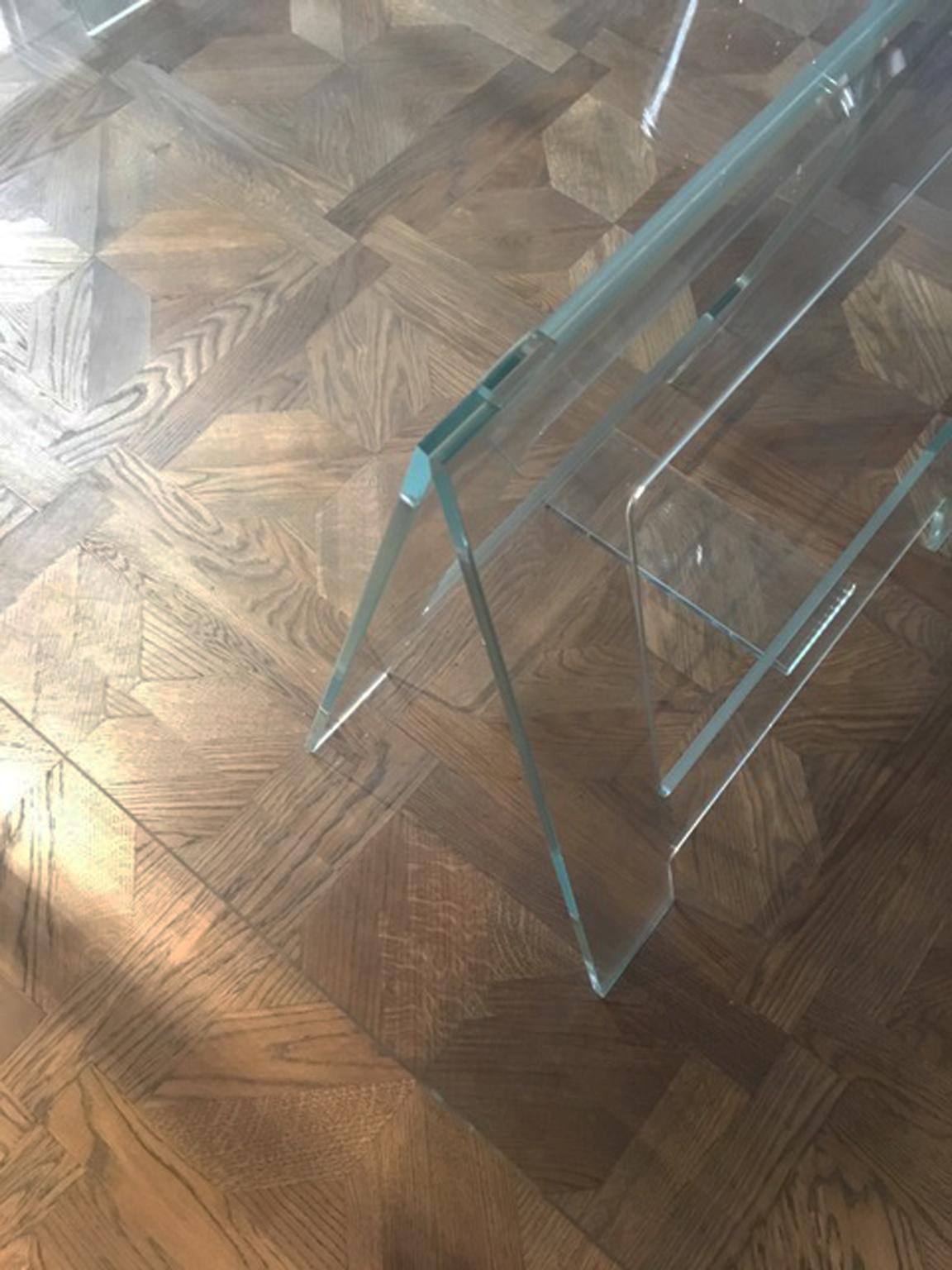 https://a.1stdibscdn.com/21st-century-italian-modern-design-crystal-desk-or-dining-table-with-easels-for-sale-picture-12/f_36621/f_274281221645119214172/IMG_5819_master.JPG