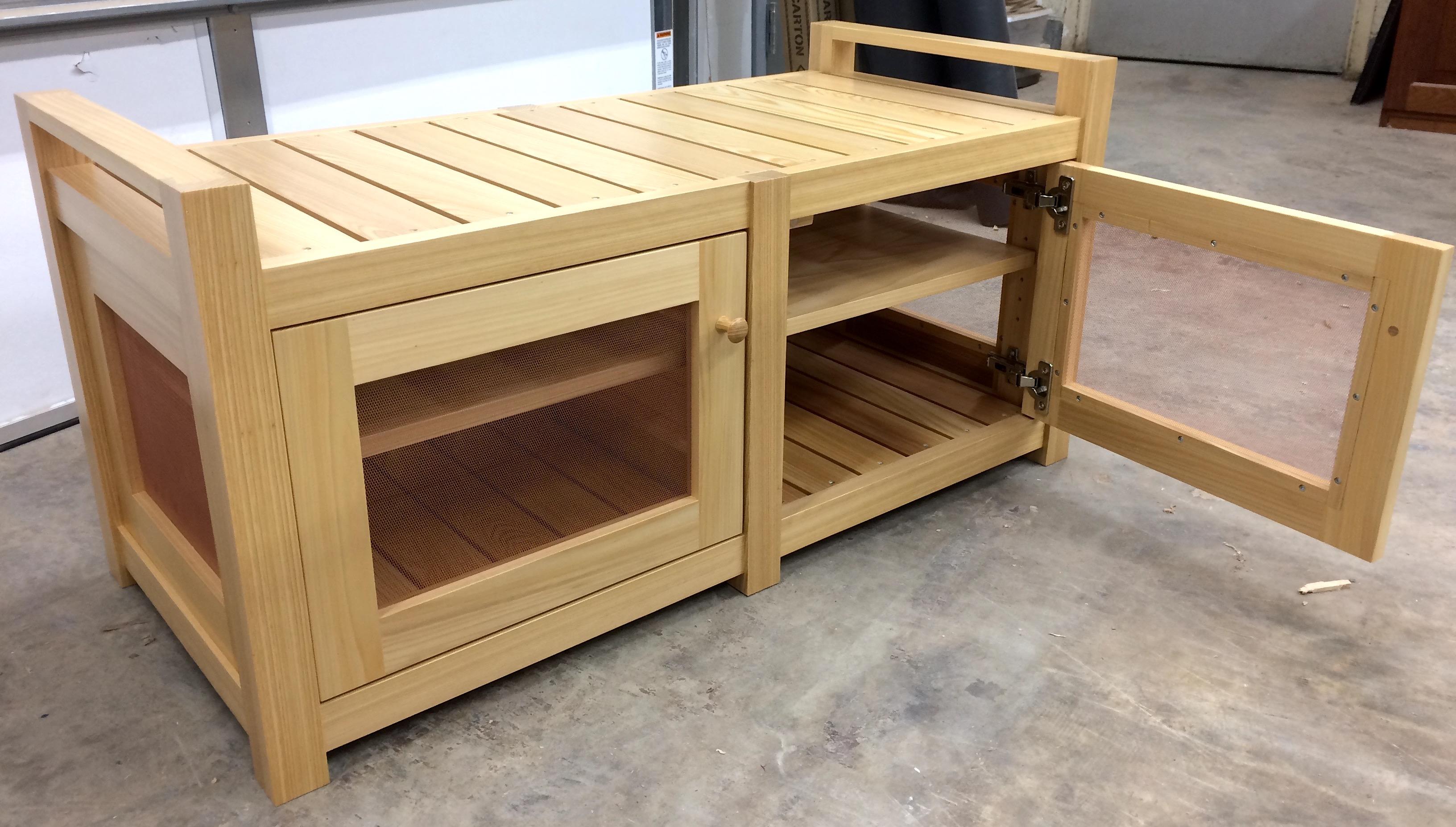 https://a.1stdibscdn.com/cypress-boot-and-shoe-bench-with-storage-below-and-copper-mesh-panels-for-sale-picture-8/f_38643/f_164992221571667499070/IMG_5837_master.jpg