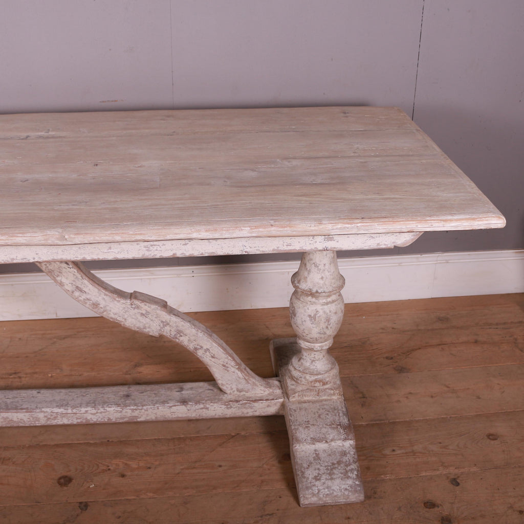 https://a.1stdibscdn.com/custom-build-italian-style-trestle-table-for-sale-picture-9/f_24833/f_334400721679571241054/IMG_5984_001_master.JPG