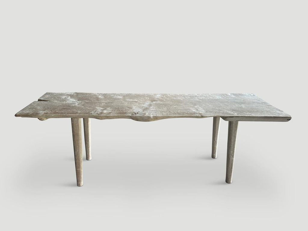 https://a.1stdibscdn.com/andrianna-shamaris-st-barts-bleached-teak-wood-dining-table-for-sale-picture-3/f_10806/f_429647621735766749336/IMG_5995_master.jpeg