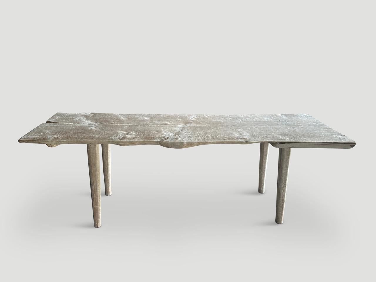 https://a.1stdibscdn.com/andrianna-shamaris-st-barts-bleached-teak-wood-dining-table-for-sale-picture-3/f_10806/f_429647621735766749336/IMG_5995_master.jpeg