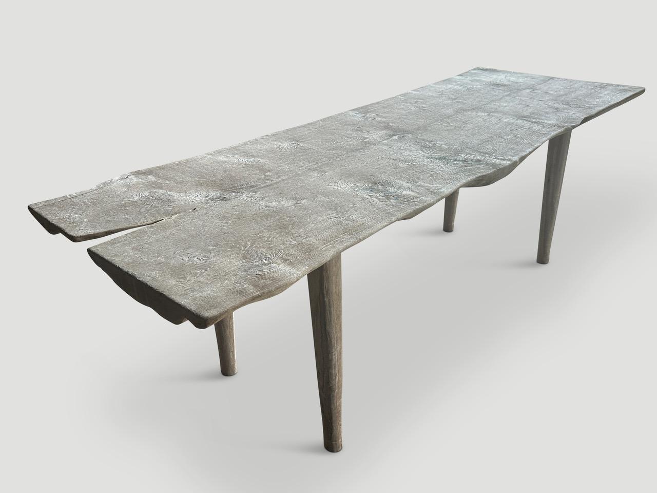 https://a.1stdibscdn.com/andrianna-shamaris-st-barts-bleached-teak-wood-dining-table-for-sale-picture-4/f_10806/f_429647621735766749339/IMG_5996_master.jpeg