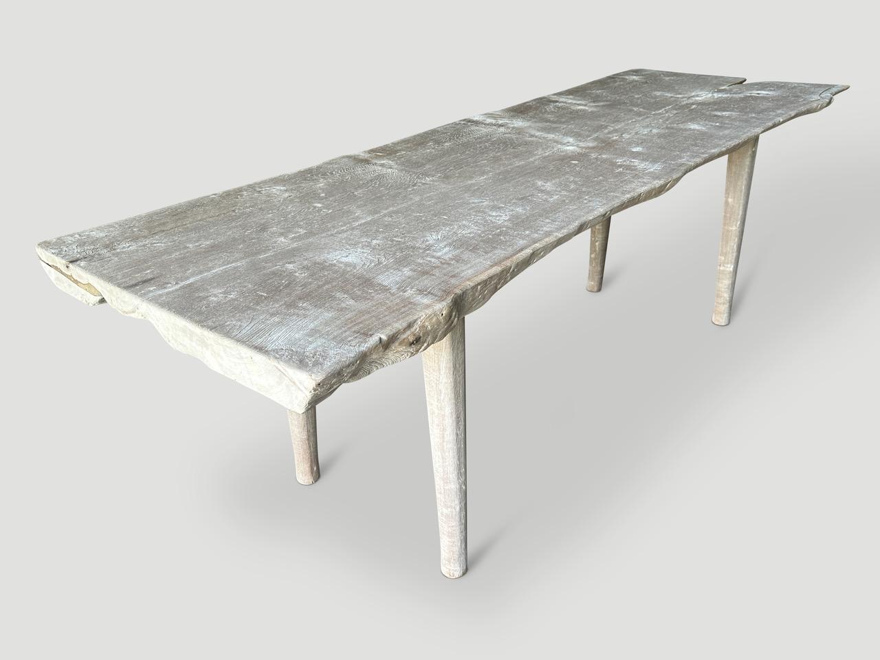https://a.1stdibscdn.com/andrianna-shamaris-st-barts-bleached-teak-wood-dining-table-for-sale-picture-2/f_10806/f_429647621735766749349/IMG_5998_master.jpeg