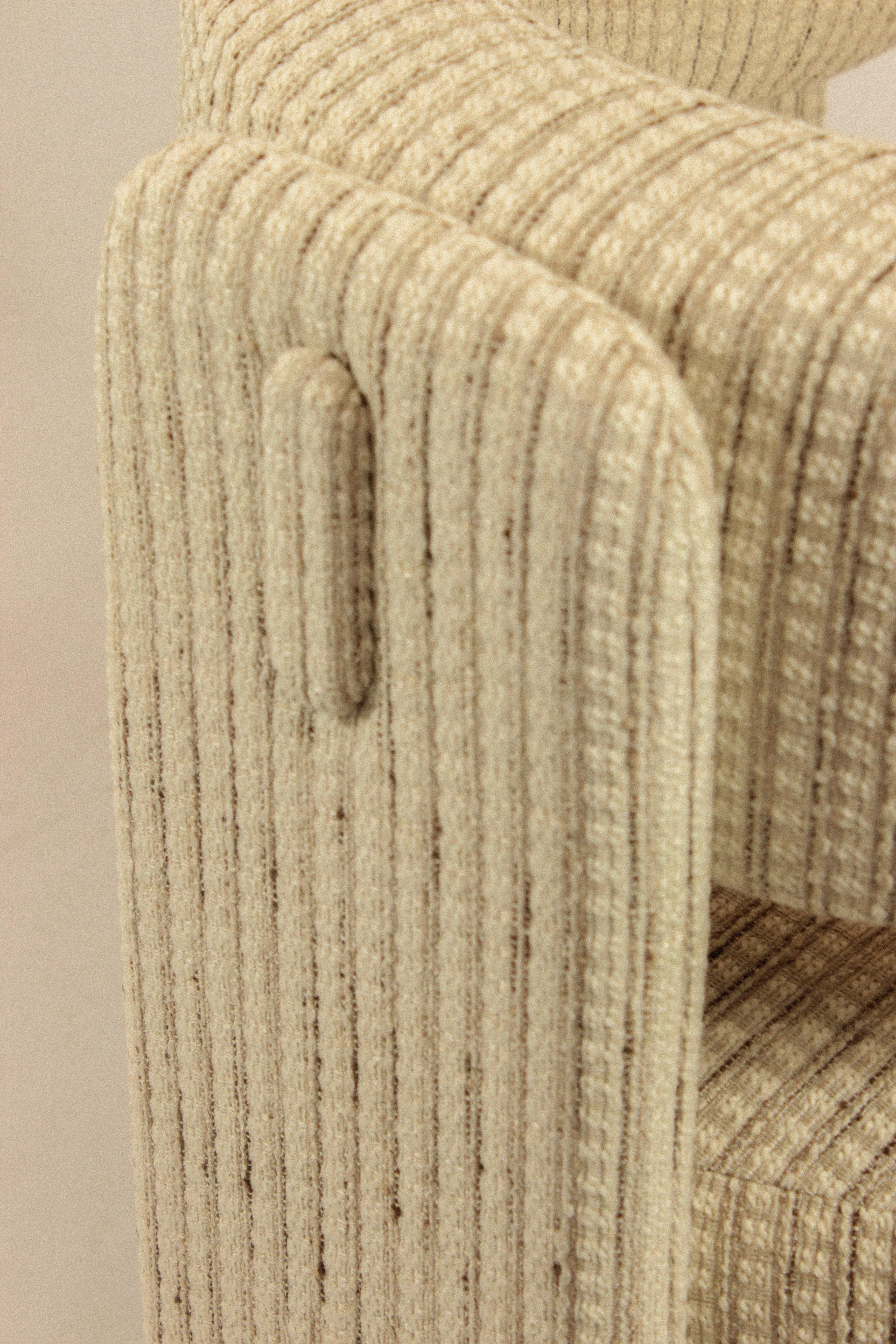 https://a.1stdibscdn.com/choux-armchair-with-gilman-shingle-fabric-and-fabric-applications-for-sale-picture-12/f_40973/f_455646321750687765038/IMG_5999_master.jpg