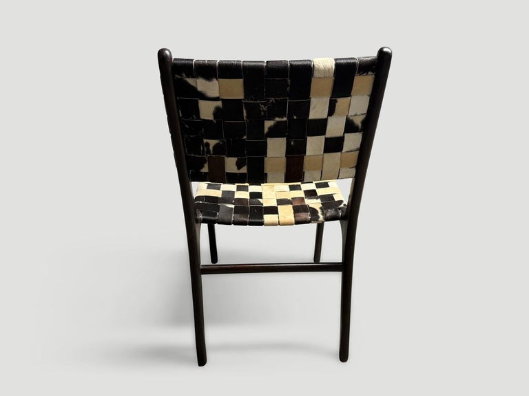 https://a.1stdibscdn.com/andrianna-shamaris-premium-double-backed-cowhide-chair-for-sale-picture-4/f_10806/f_455663121750692052464/IMG_6024_master.jpeg?width=768