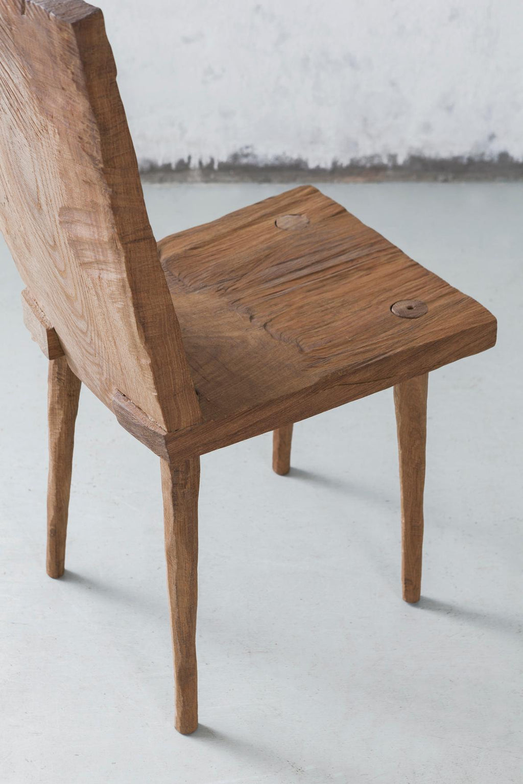 https://a.1stdibscdn.com/sculpted-chair-n2-in-solid-oak-wood-for-sale-picture-5/f_31233/f_172589311576514183895/IMG_6116_master.jpg