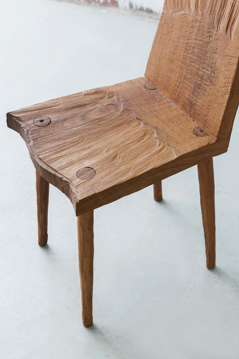 https://a.1stdibscdn.com/sculpted-chair-n1-in-solid-oak-wood-for-sale-picture-7/f_31233/f_296306021658160576426/IMG_6167_master.jpg