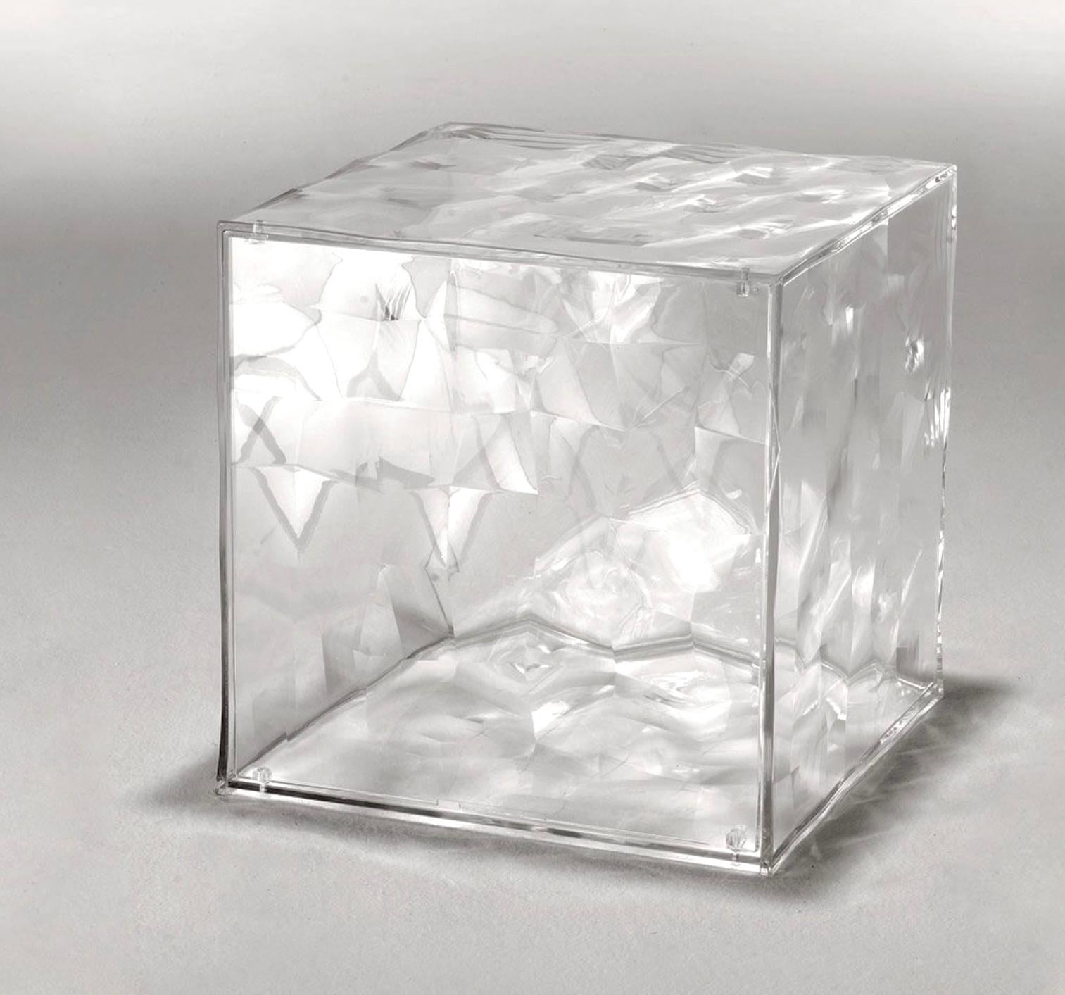 https://a.1stdibscdn.com/kartell-clear-optic-storage-cube-with-door-modular-cabinet-italy-for-sale-picture-2/f_41903/f_451748721748135701973/IMG_6218_master.jpeg