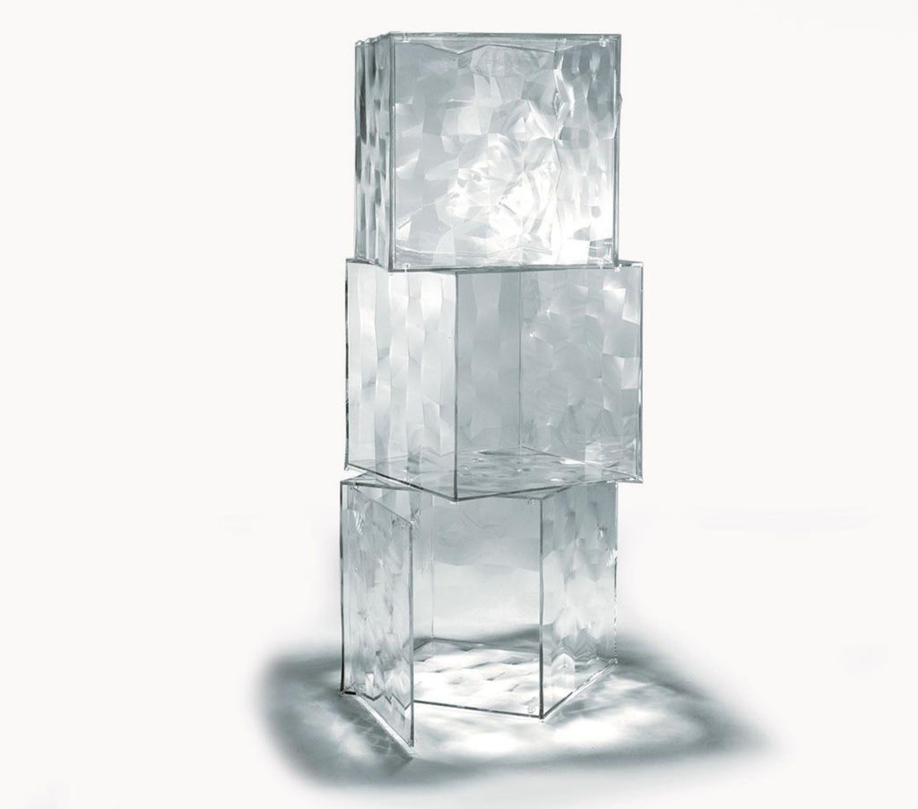 https://a.1stdibscdn.com/kartell-clear-optic-storage-cube-with-door-modular-cabinet-italy-for-sale-picture-3/f_41903/f_451748721748135714947/IMG_6219_master.jpeg