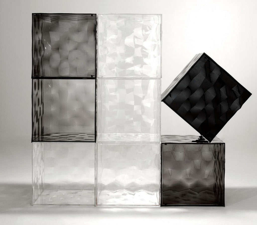 https://a.1stdibscdn.com/kartell-clear-optic-storage-cube-with-door-modular-cabinet-italy-for-sale-picture-4/f_41903/f_451748721748135724009/IMG_6221_master.jpeg