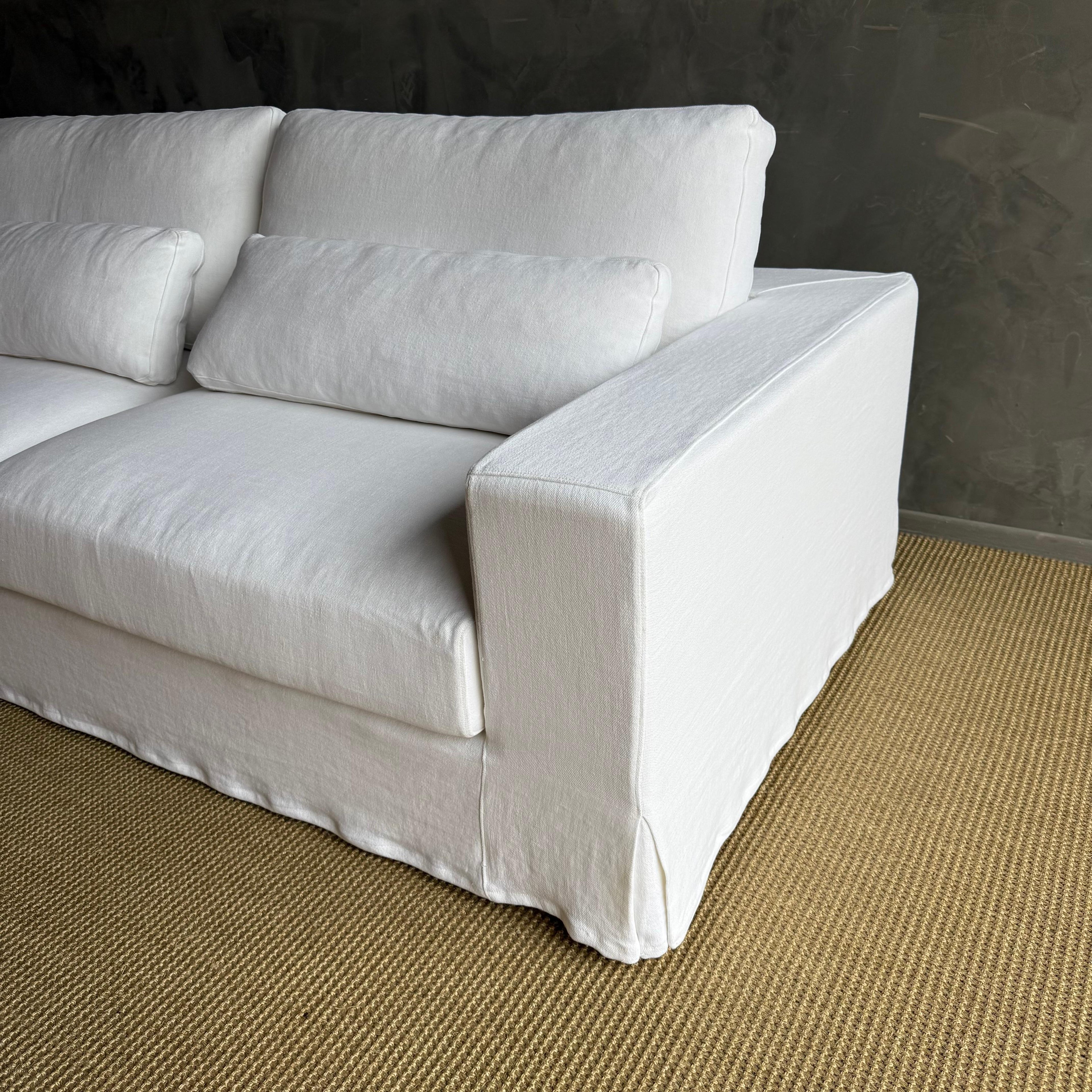 https://a.1stdibscdn.com/custom-made-white-belgian-linen-slip-cover-sofa-with-down-cushions-95-for-sale-picture-6/f_18223/f_453498521749243742413/IMG_6309_master.jpg