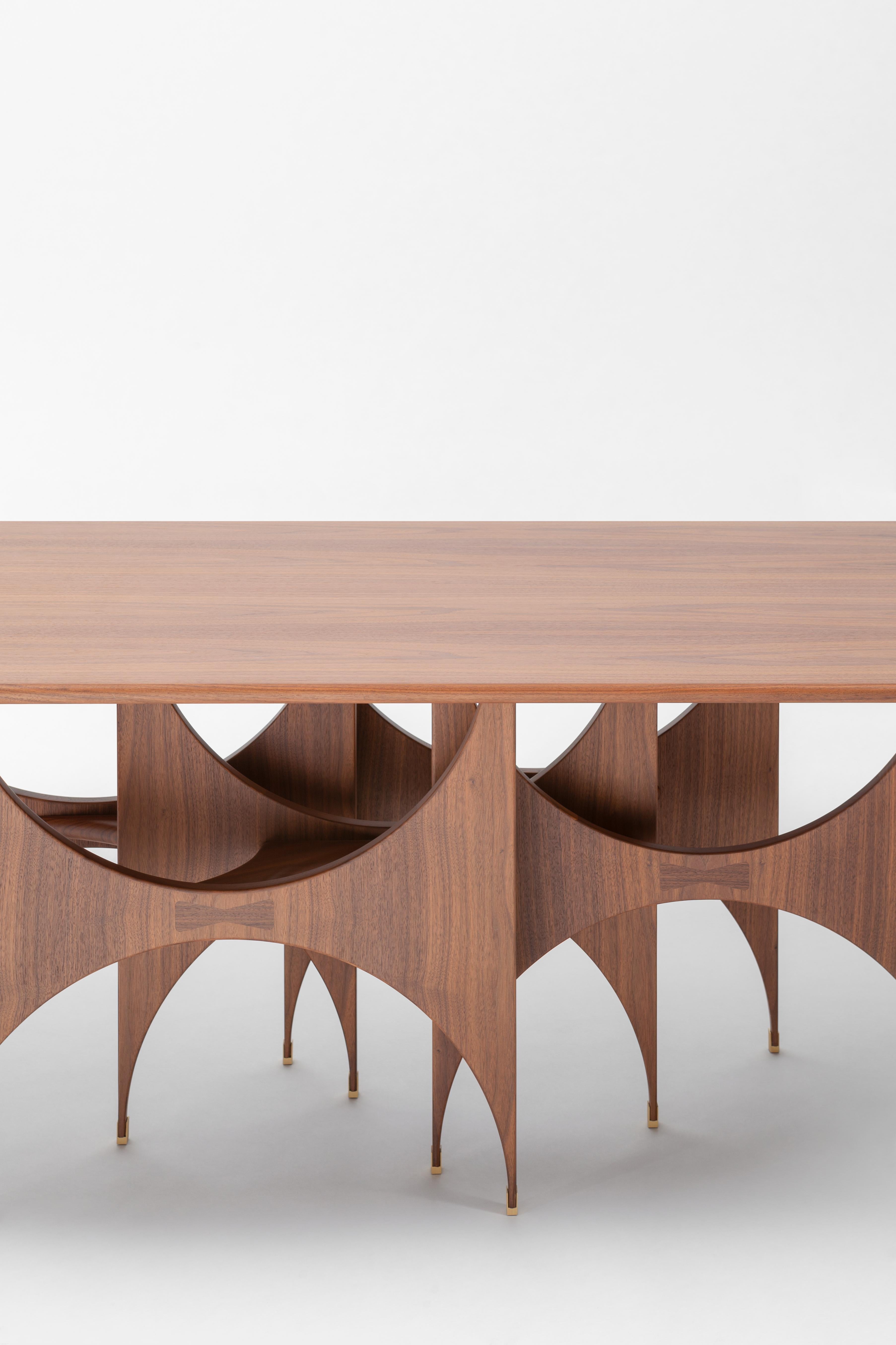 https://a.1stdibscdn.com/contemporary-oblong-table-butterfly-by-hannes-peer-for-sale-picture-4/f_16392/f_260339421636377341535/IMG_6400_master.jpg