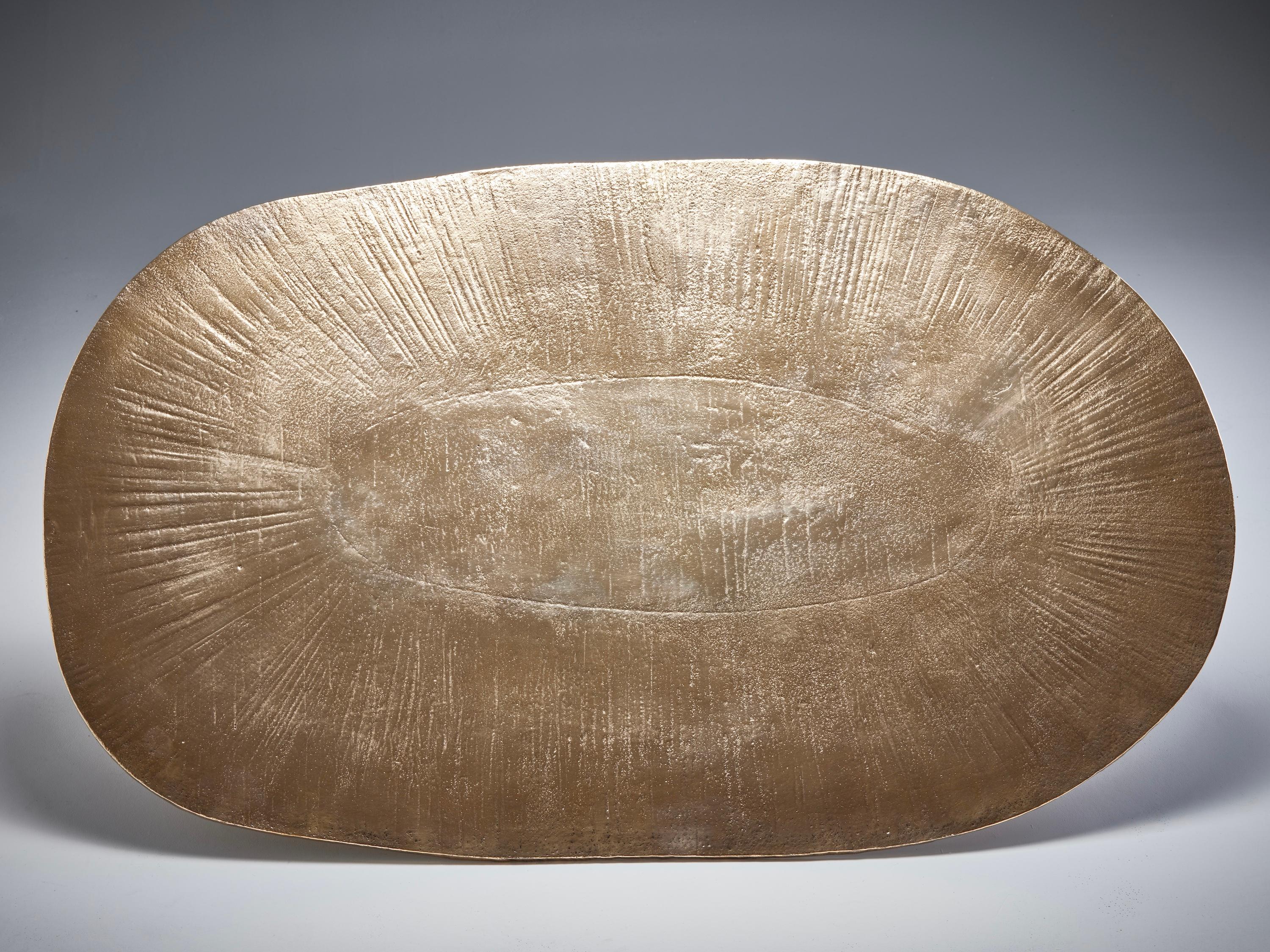 https://a.1stdibscdn.com/contemporary-high-polished-bronze-coffee-table-by-colo-studio-france-for-sale-picture-9/f_65832/f_448158421745948598053/IMG_6400_master.jpg