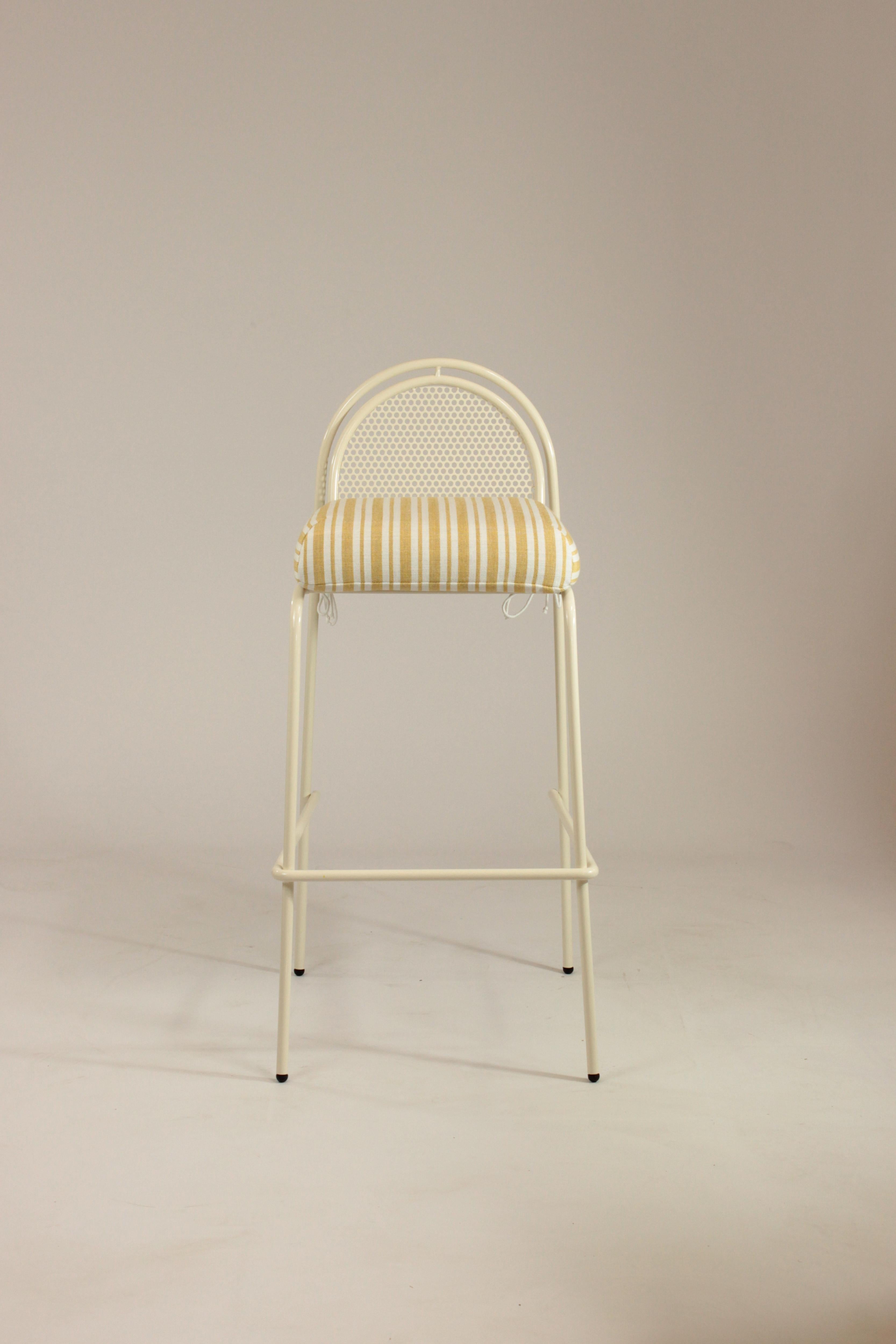 https://a.1stdibscdn.com/contemporary-riviera-bar-chair-in-lacquered-ivory-metal-for-outdoors-for-sale-picture-3/f_40973/f_456965721751469444353/IMG_6405_master.jpg
