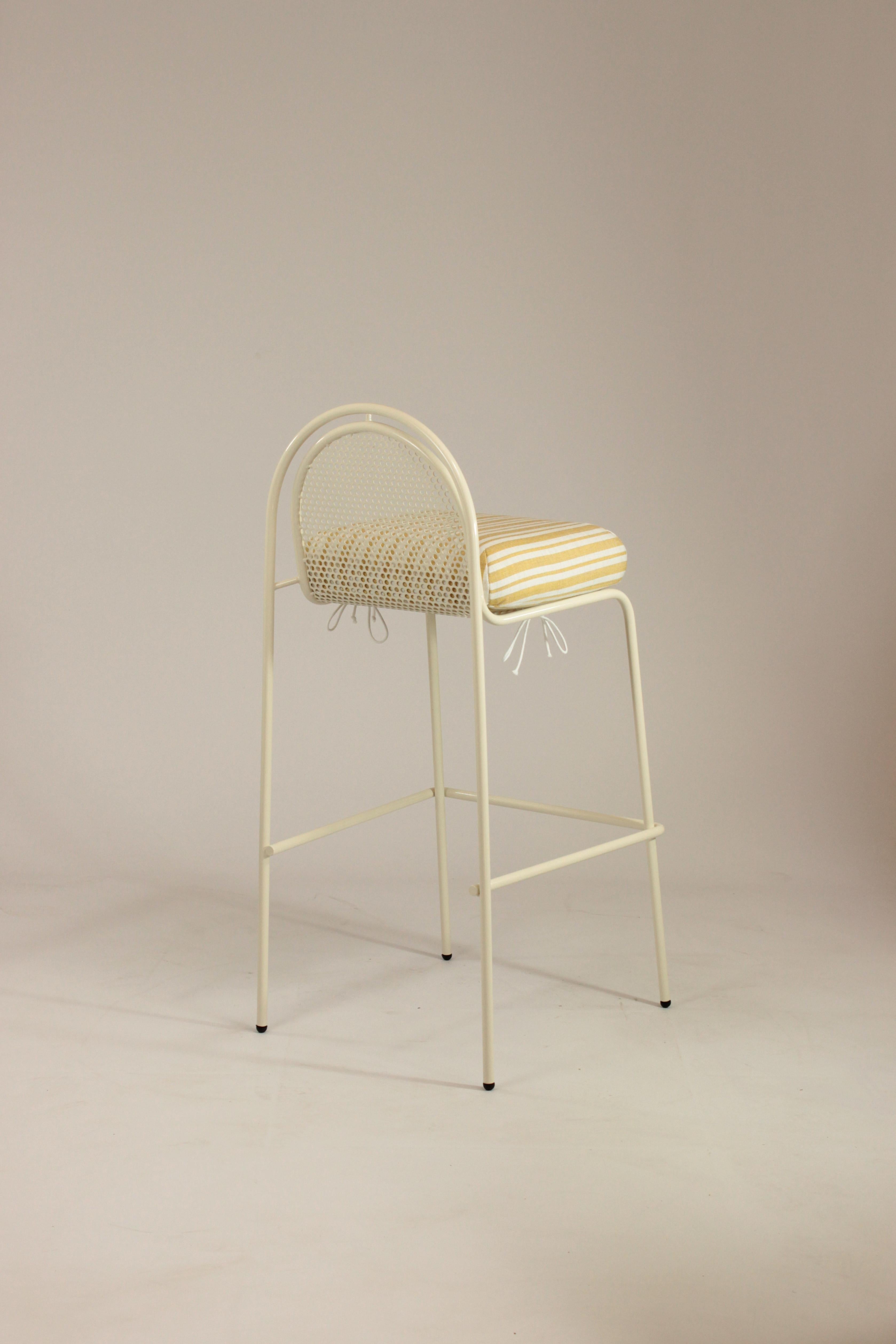 https://a.1stdibscdn.com/contemporary-riviera-bar-chair-in-lacquered-ivory-metal-for-outdoors-for-sale-picture-5/f_40973/f_456965721751469444461/IMG_6408_master.jpg