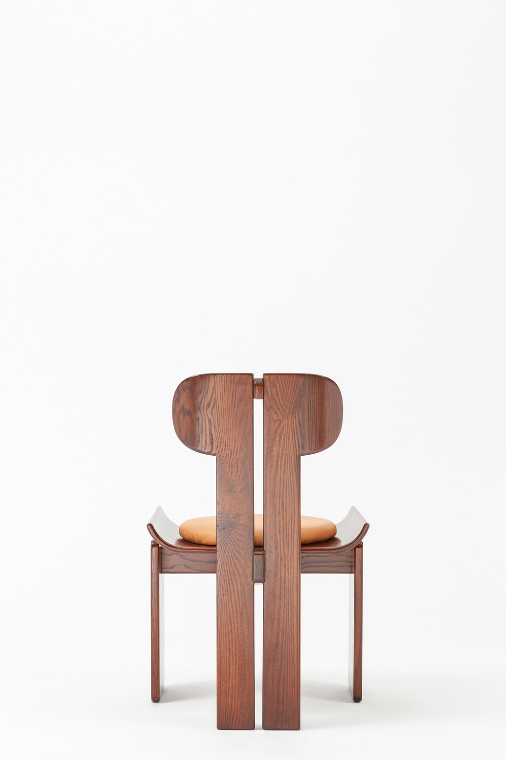https://a.1stdibscdn.com/contemporary-dining-alea-chair-by-hannes-peer-for-sem-paesaggio-collection-for-sale-picture-2/f_16392/f_260333321636375575759/IMG_6412_master.jpg