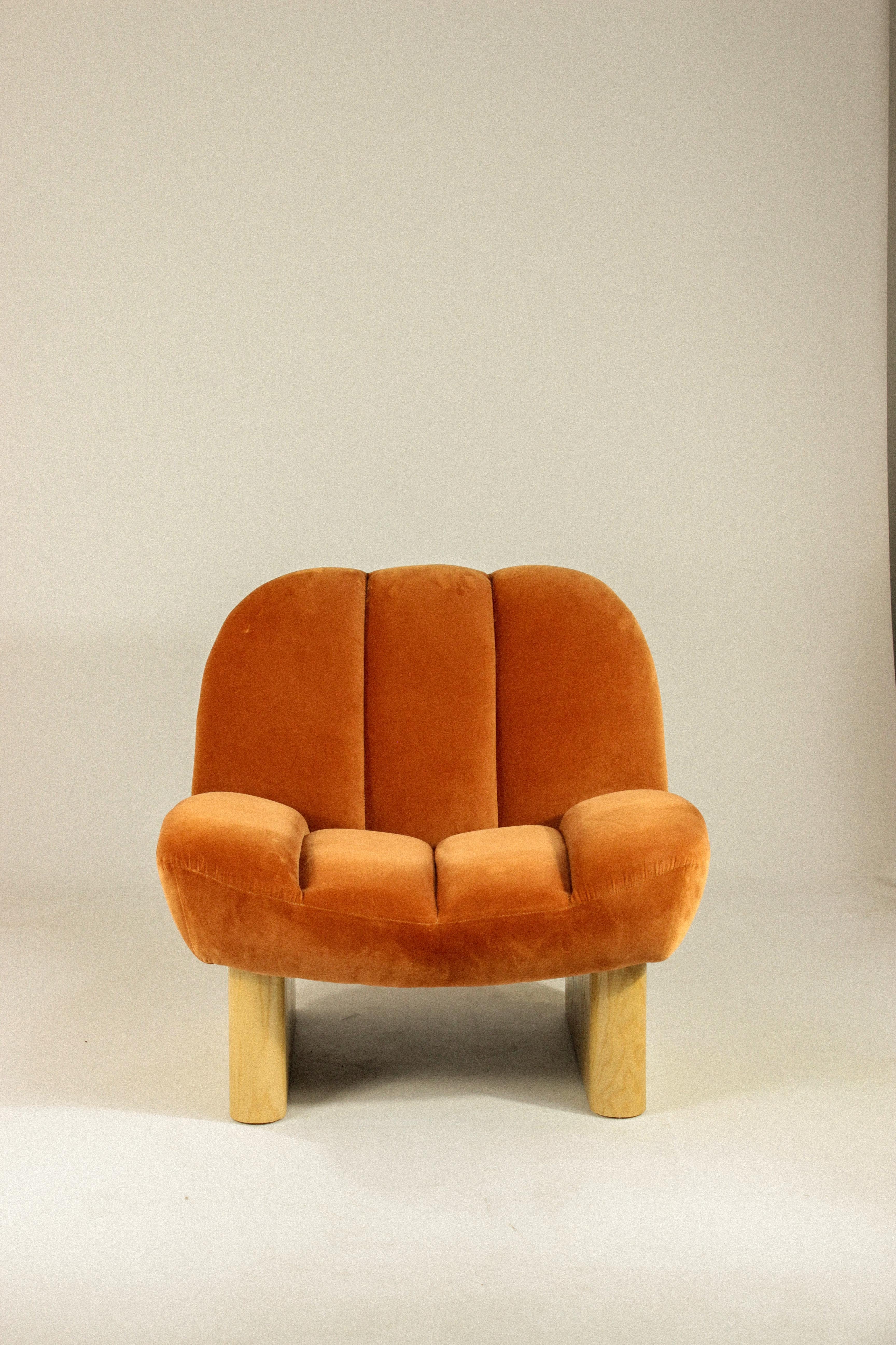 https://a.1stdibscdn.com/new-dooq-modern-colin-armchair-in-orange-and-wood-feet-for-sale-picture-5/f_54242/f_464180021756208047811/IMG_6463_master.jpg