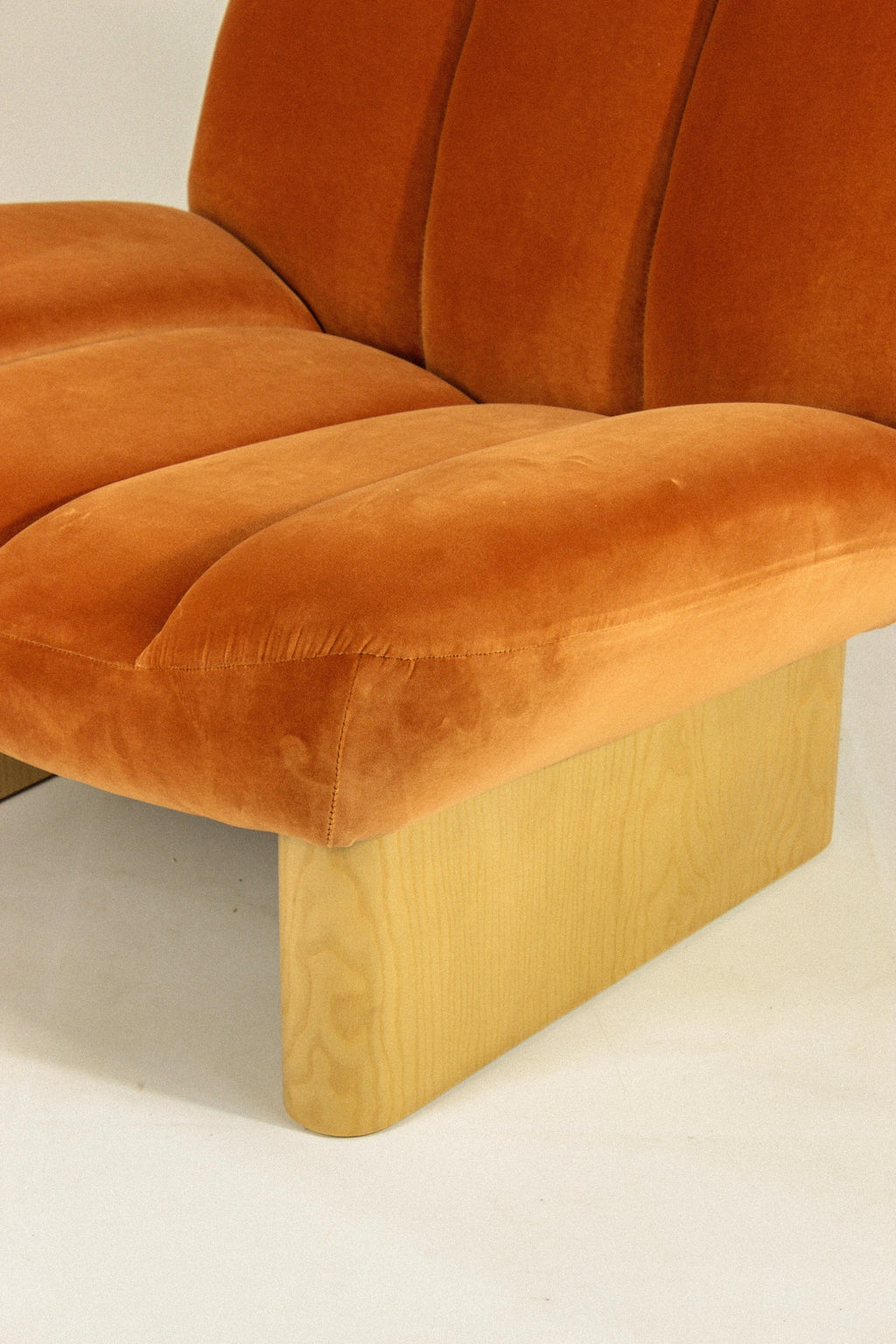 https://a.1stdibscdn.com/new-dooq-modern-colin-armchair-in-orange-and-wood-feet-for-sale-picture-7/f_54242/f_464180021756208047901/IMG_6468_master.jpg