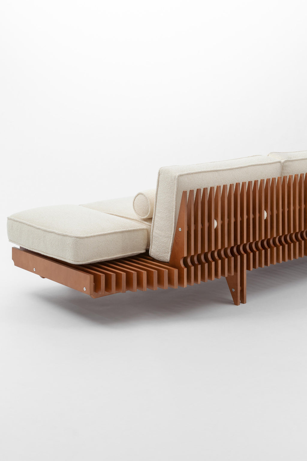 https://a.1stdibscdn.com/contemporary-sofa-muir-by-hannes-peer-for-sale-picture-6/f_16392/f_260344621636378988406/IMG_6474_master.jpg