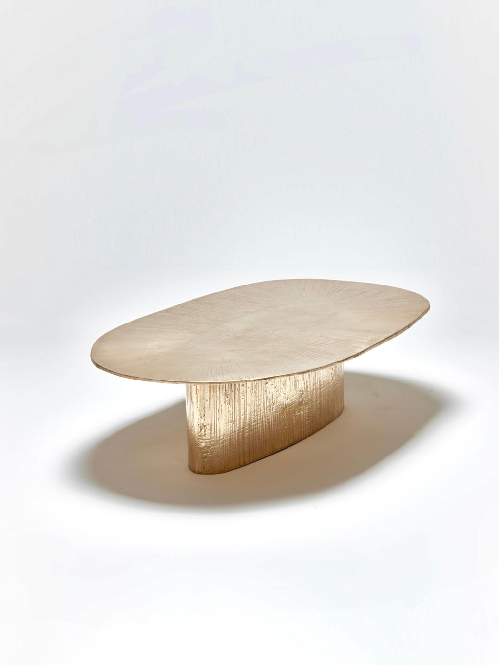 https://a.1stdibscdn.com/contemporary-high-polished-bronze-coffee-table-by-colo-studio-france-for-sale-picture-2/f_65832/f_448158421745948594249/IMG_6574_master.jpg