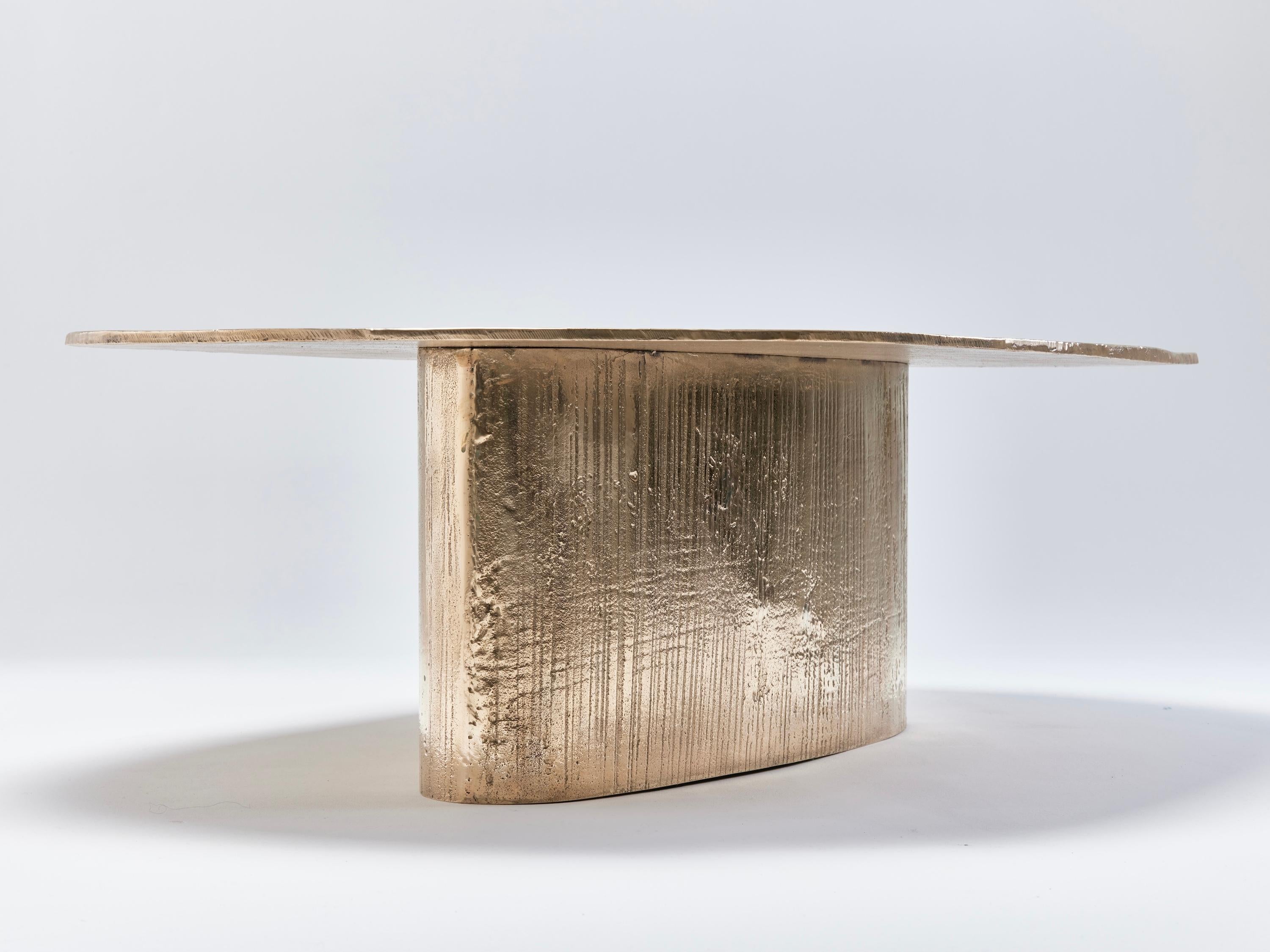 https://a.1stdibscdn.com/contemporary-high-polished-bronze-coffee-table-by-colo-studio-france-for-sale-picture-7/f_65832/f_448158421745948599721/IMG_6577_master.jpg