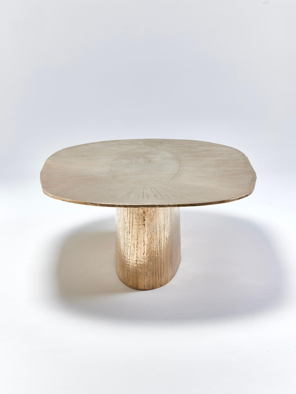 https://a.1stdibscdn.com/contemporary-high-polished-bronze-coffee-table-by-colo-studio-france-for-sale-picture-6/f_65832/f_448158421745948598850/IMG_6580_master.jpg