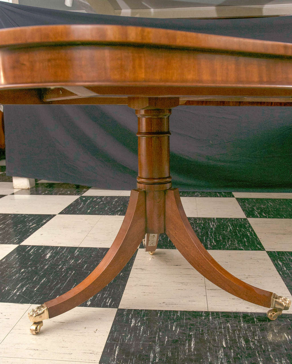https://a.1stdibscdn.com/archivesE/1stdibs/090214/MillHouseAntiques_CC_DM//6/IMG_6619.jpg