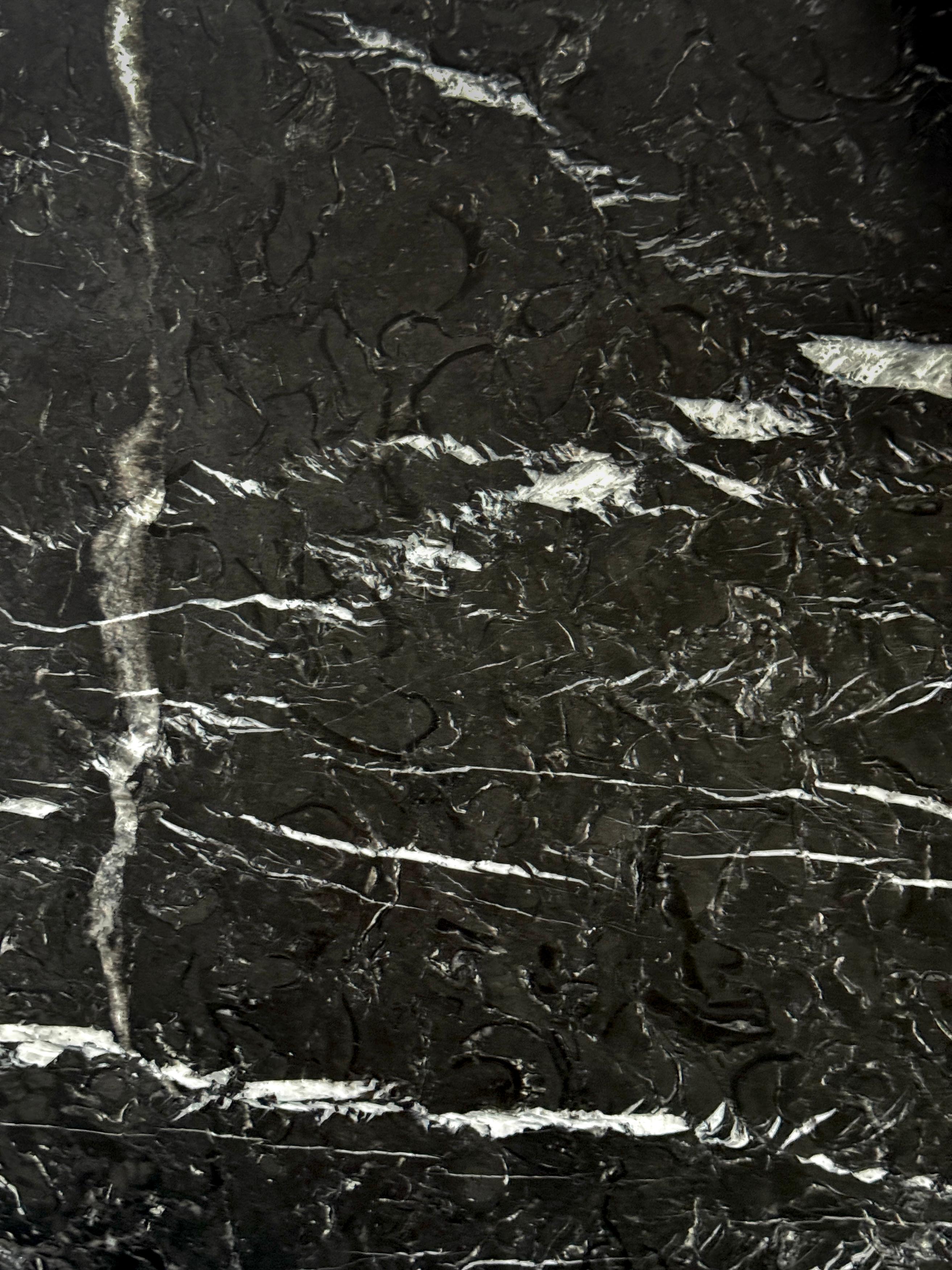 https://a.1stdibscdn.com/contemporary-72-nero-marquina-marble-pedestal-dining-table-fabricated-in-italy-for-sale-picture-5/f_8868/f_435364821738953808842/IMG_6847_master.jpg