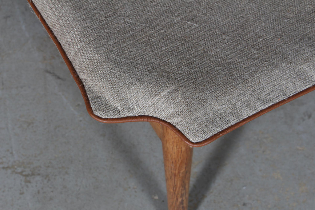 https://a.1stdibscdn.com/hans-j-wegner-cushion-for-wishbone-chair-ch24-for-sale-picture-5/f_42391/f_267701321641313399044/IMG_6849_master.jpg