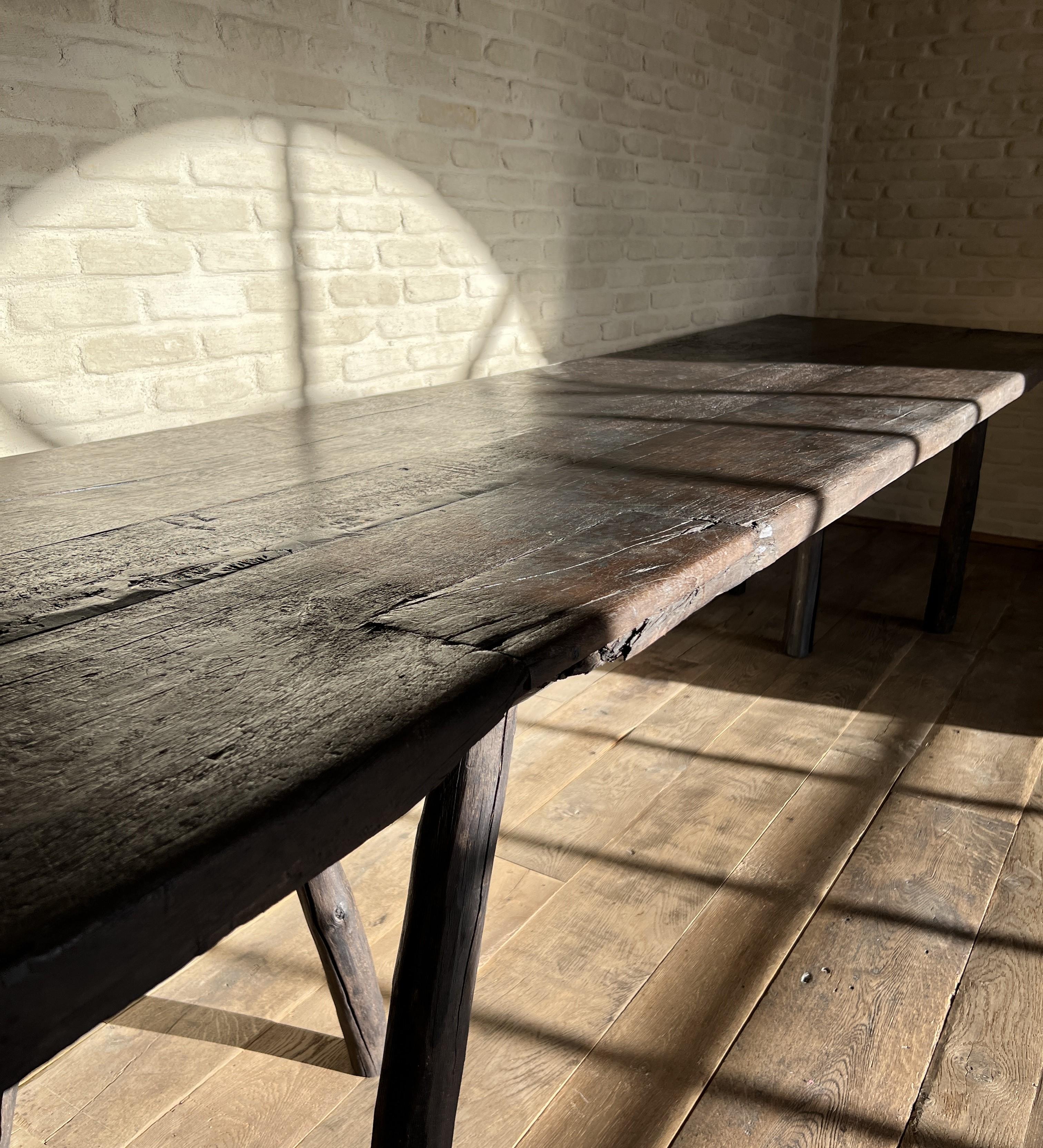 https://a.1stdibscdn.com/large-organic-table-reclaimed-wood-for-sale-picture-8/f_20233/f_382744321707172652031/IMG_6974_master.JPG