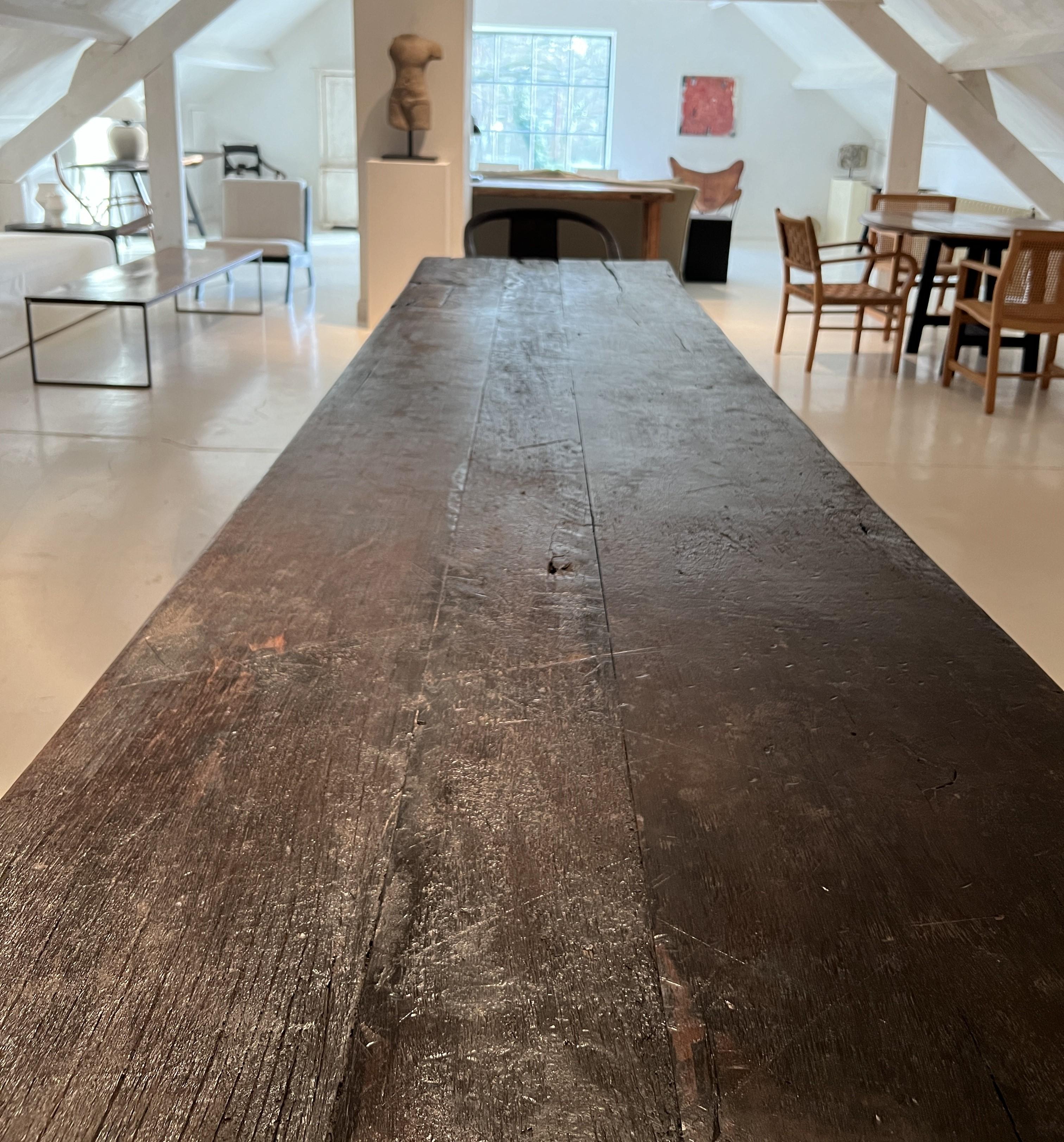 https://a.1stdibscdn.com/large-organic-table-reclaimed-wood-for-sale-picture-10/f_20233/f_382744321707172651991/IMG_6986_master.JPG