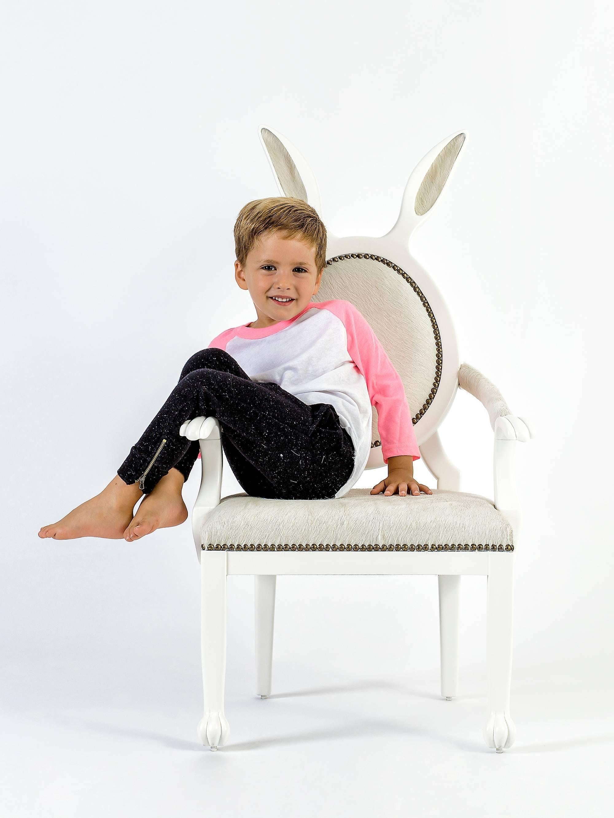 https://a.1stdibscdn.com/21st-century-hybrid-no-2-childrens-armchair-with-bunny-ears-and-white-leather-for-sale-picture-2/f_36601/f_107385531525947883691/IMG_6990_master.jpg