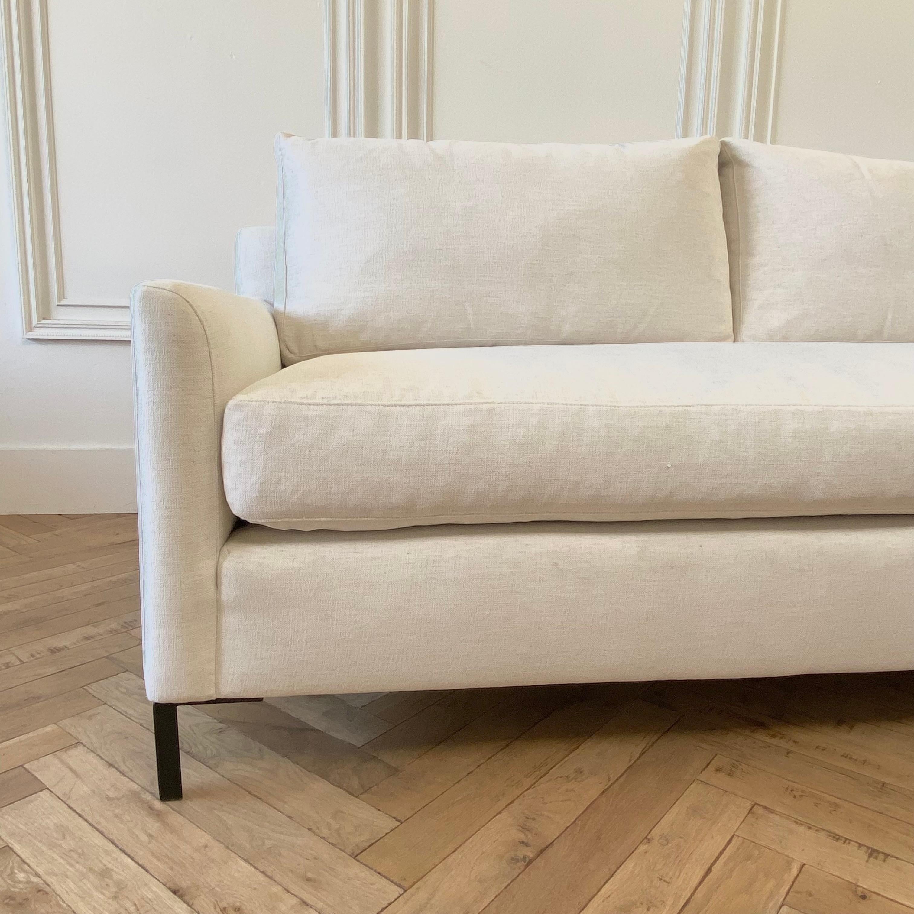 https://a.1stdibscdn.com/custom-chaise-one-arm-sofa-crypton-stain-resistant-fabric-for-sale-picture-5/f_18223/f_253637221631924372306/IMG_7001_master.jpg