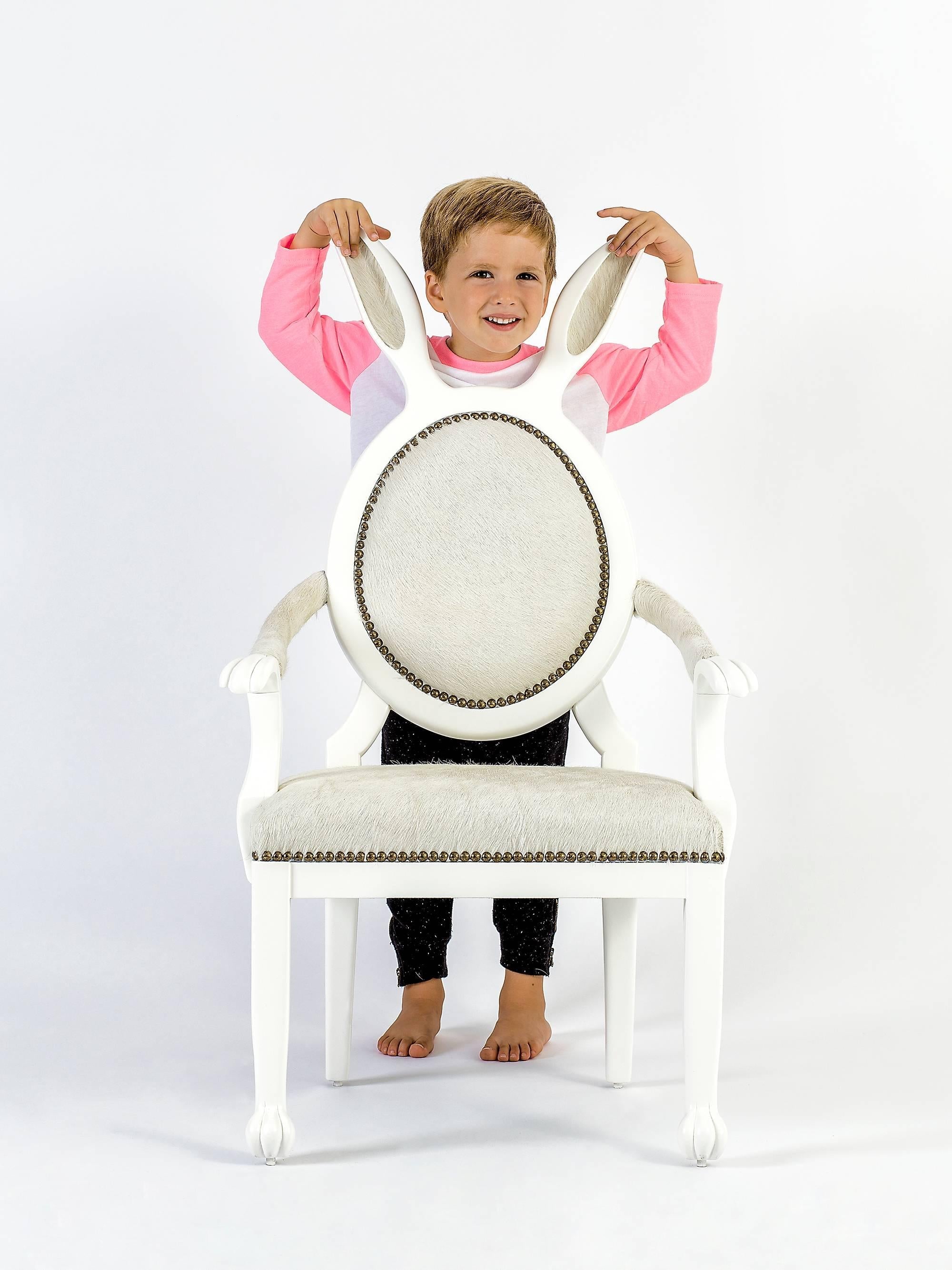 https://a.1stdibscdn.com/21st-century-hybrid-no-2-childrens-armchair-with-bunny-ears-and-white-leather-for-sale-picture-3/f_36601/f_107385531525947868335/IMG_7011_master.jpg