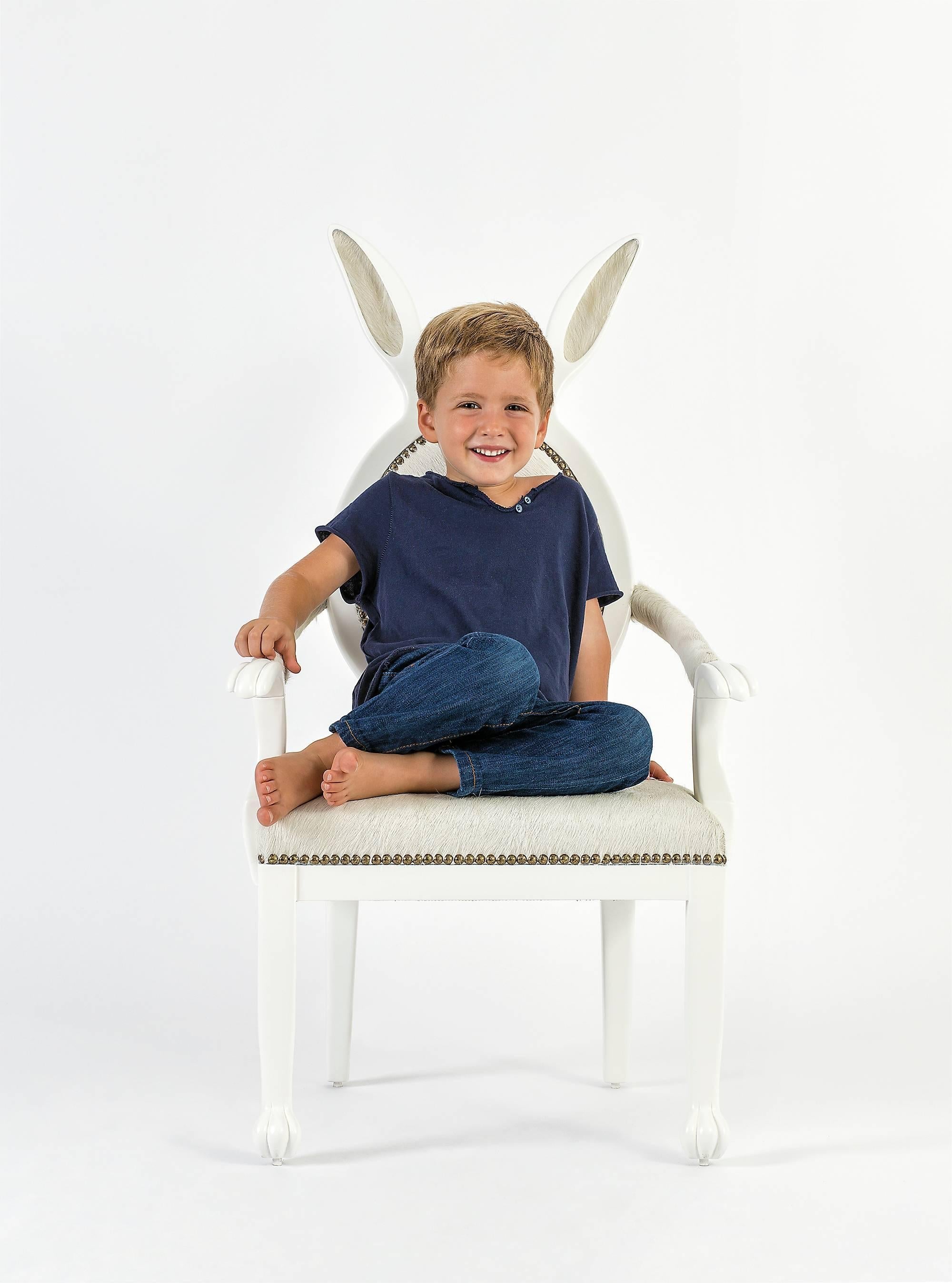 https://a.1stdibscdn.com/21st-century-hybrid-no-2-childrens-armchair-with-bunny-ears-and-white-leather-for-sale-picture-4/f_36601/f_107385531525947906803/IMG_7018_master.jpg