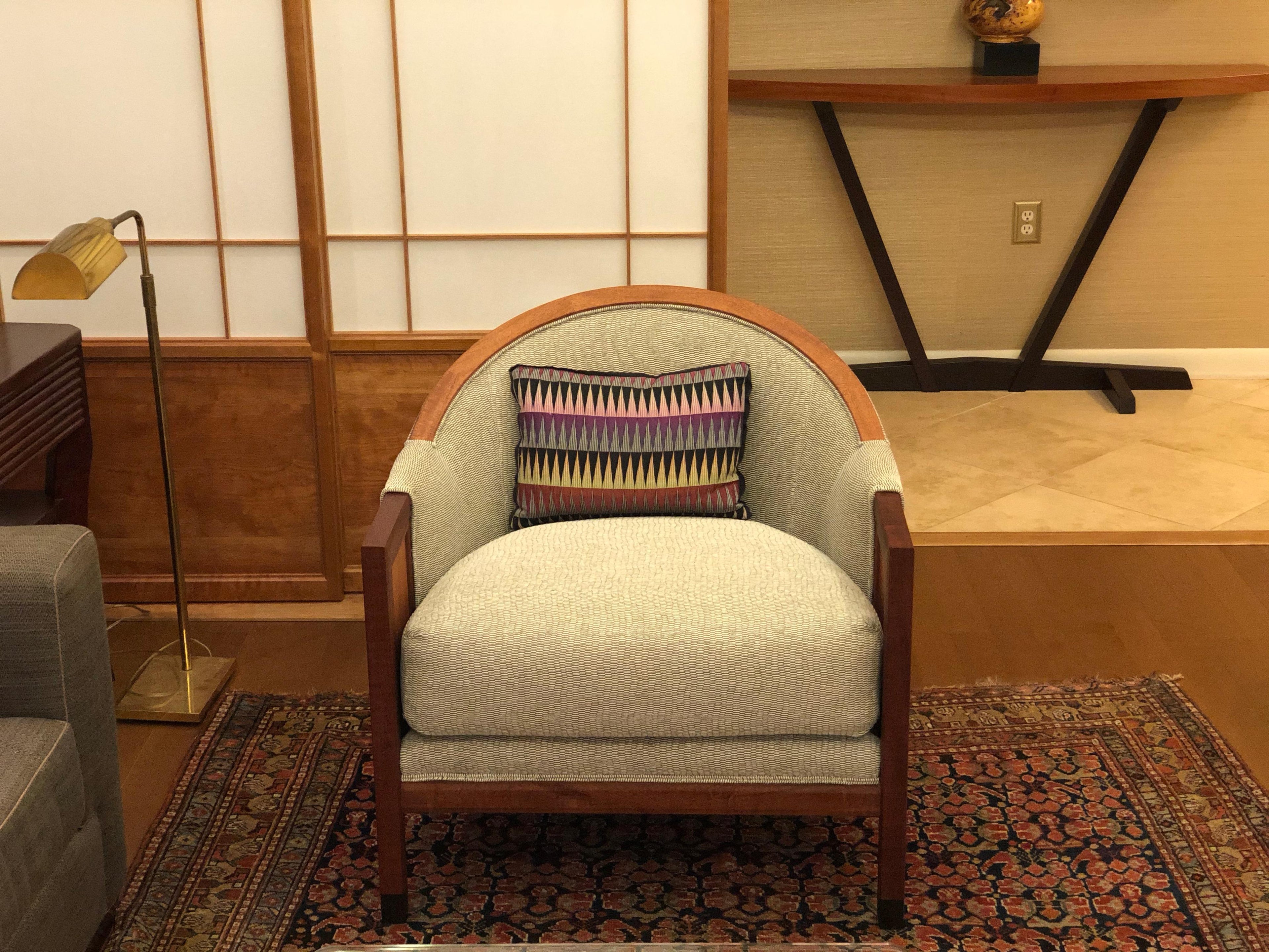 https://a.1stdibscdn.com/club-chair-by-brian-holcombe-in-mahogany-with-upholstery-for-sale-picture-2/f_45782/1606248961915/IMG_7072_master.jpeg