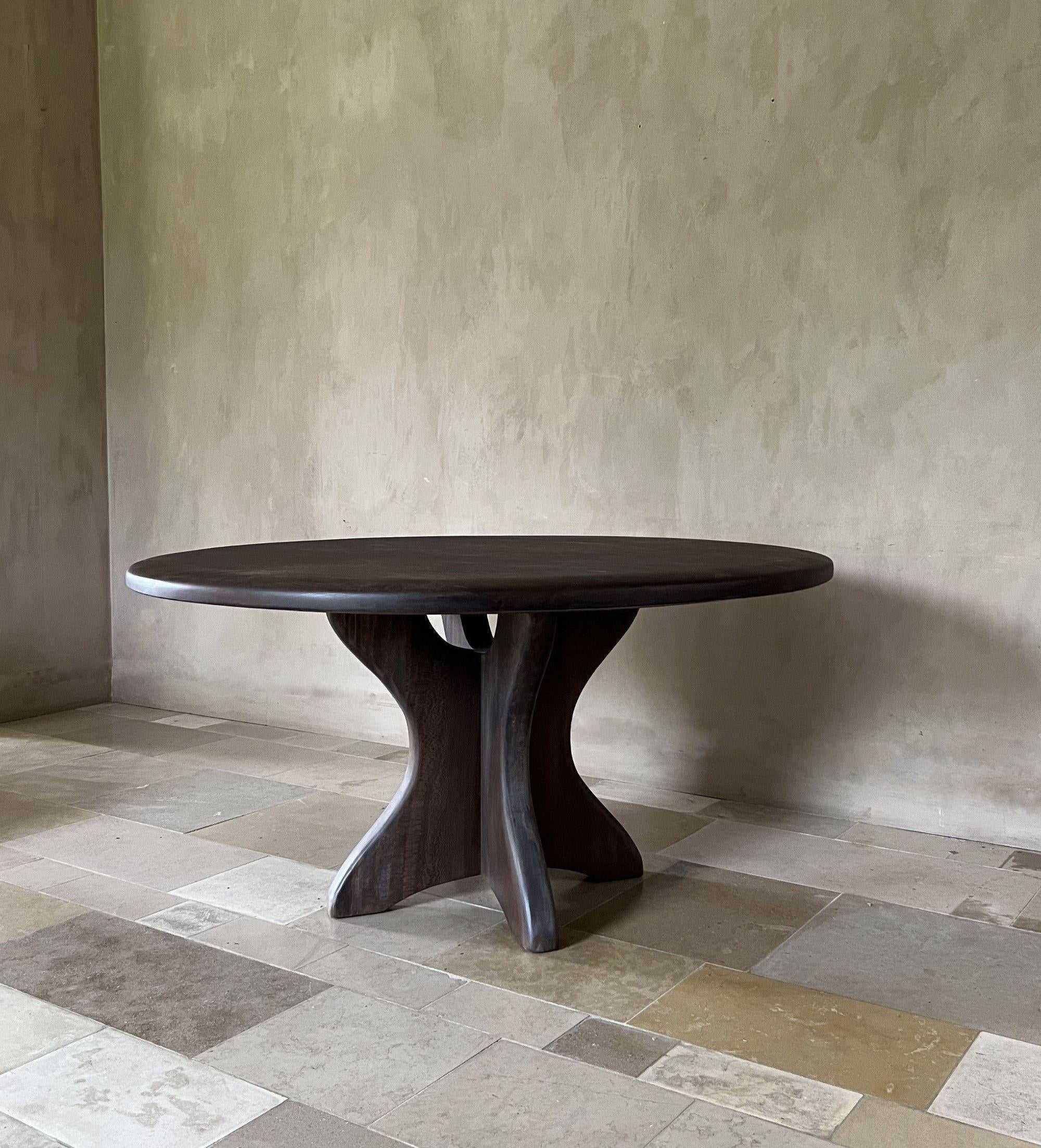 https://a.1stdibscdn.com/dani-custom-round-organic-table-for-sale-picture-8/f_20233/f_464611221756493834534/IMG_7096_master.JPG
