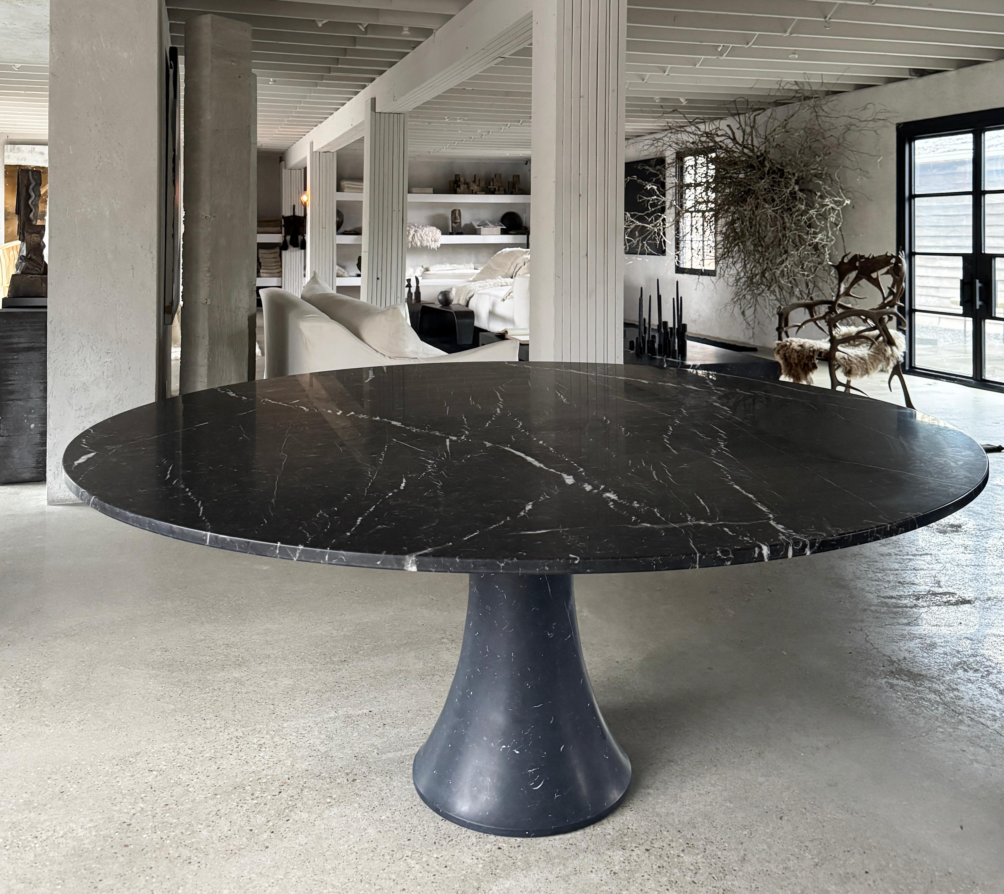 https://a.1stdibscdn.com/contemporary-72-nero-marquina-marble-pedestal-dining-table-fabricated-in-italy-for-sale-picture-3/f_8868/f_435364821738953865032/IMG_7097_master.jpg
