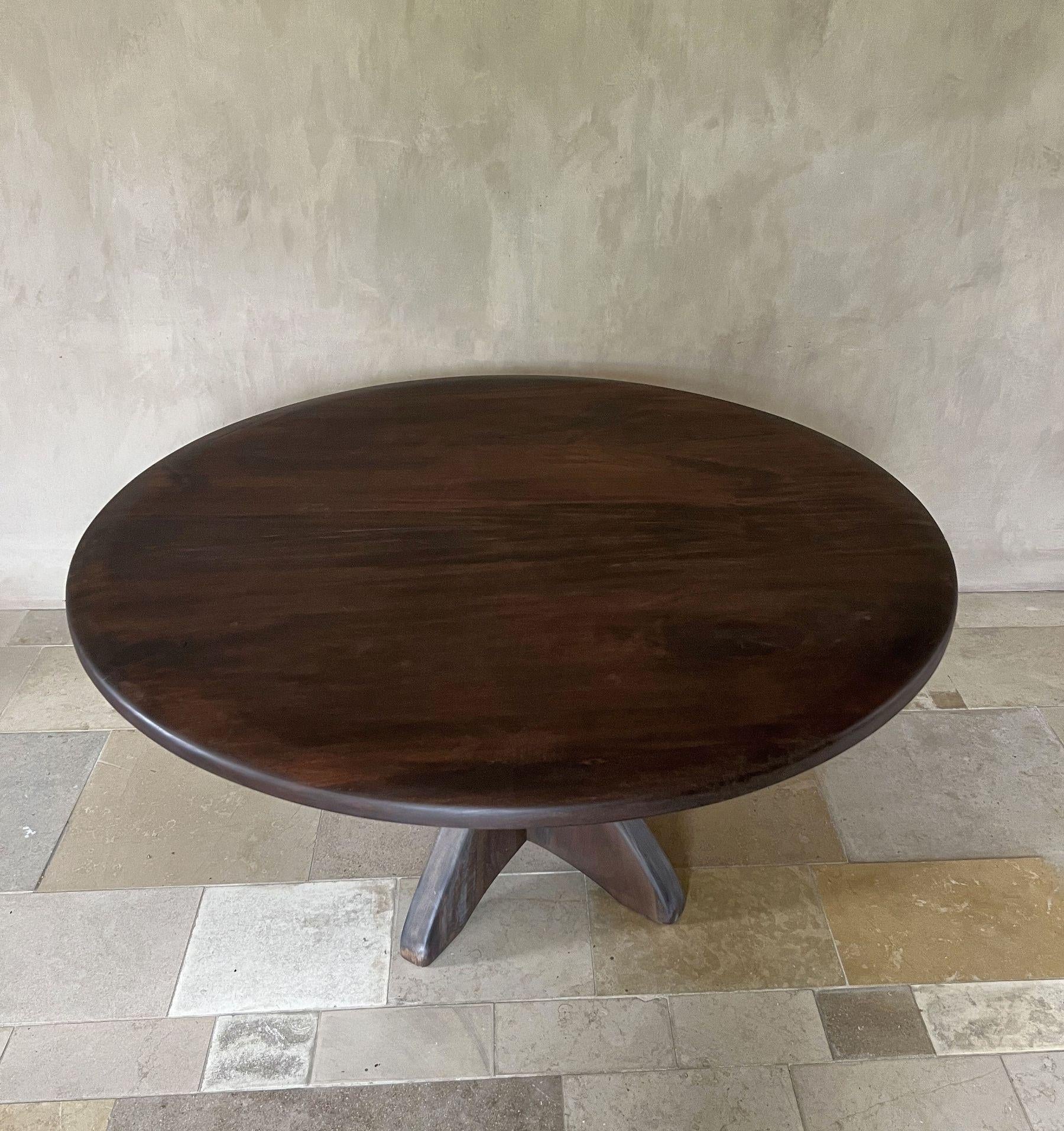 https://a.1stdibscdn.com/dani-custom-round-organic-table-for-sale-picture-11/f_20233/f_464611221756493834520/IMG_7099_master.JPG