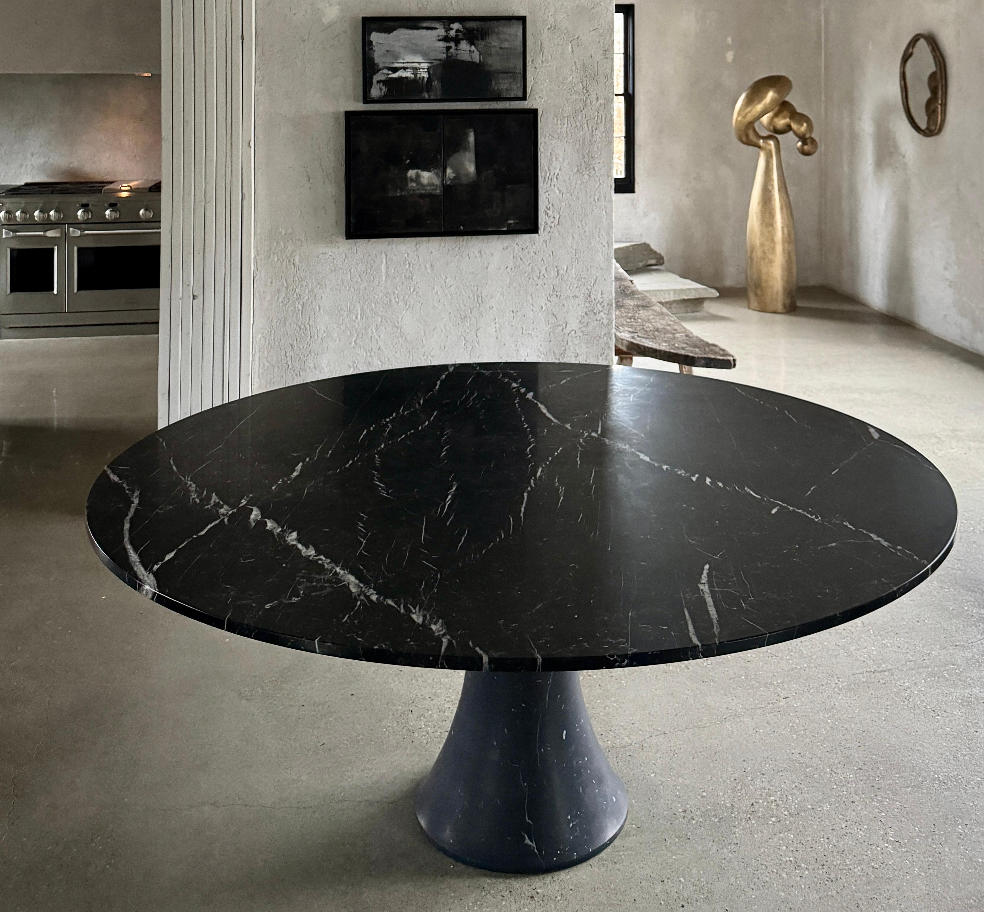 https://a.1stdibscdn.com/contemporary-72-nero-marquina-marble-pedestal-dining-table-fabricated-in-italy-for-sale-picture-2/f_8868/f_435364821738953782487/IMG_7101_master.jpg