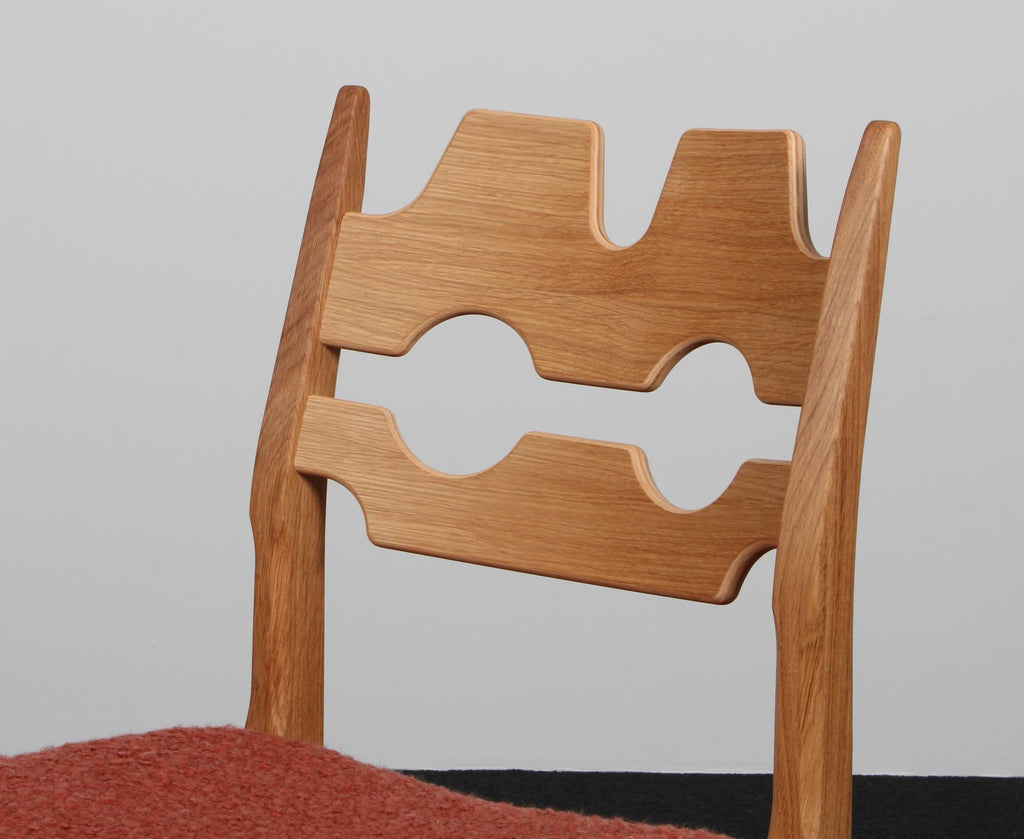 https://a.1stdibscdn.com/dining-chairs-by-henning-kjaernulf-model-razorblade-denmark-oak-for-sale-picture-4/f_42391/f_478035921764678843381/IMG_7255_master.jpg