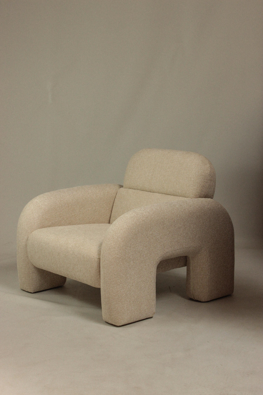 https://a.1stdibscdn.com/dooq-new-organic-modernist-vertigo-armchair-in-red-and-grey-fabric-for-sale-picture-6/f_54242/f_437807221758553024193/IMG_7256_master.jpg