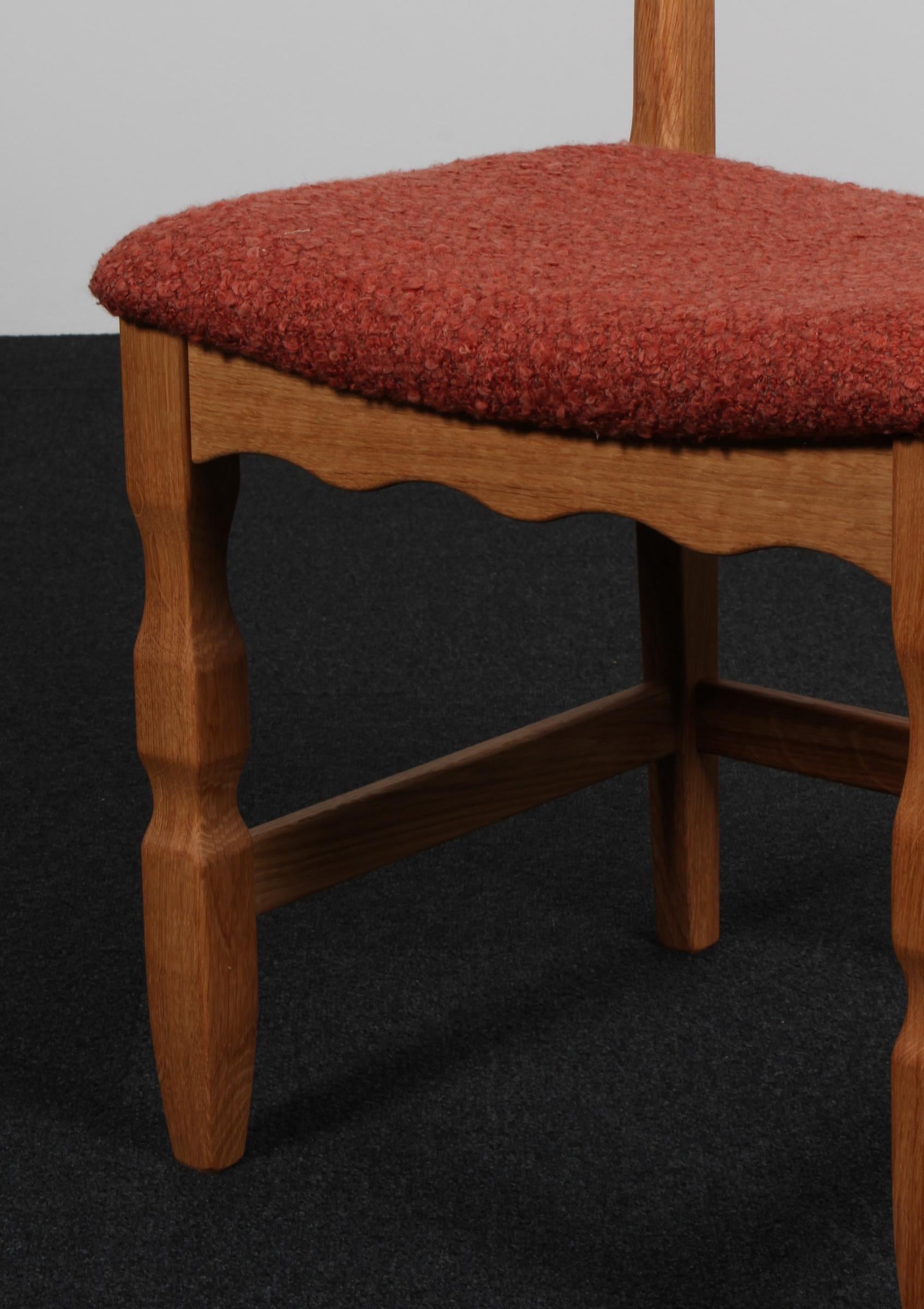 https://a.1stdibscdn.com/dining-chairs-by-henning-kjaernulf-model-razorblade-denmark-oak-for-sale-picture-5/f_42391/f_478035921764678842919/IMG_7256_master.jpg